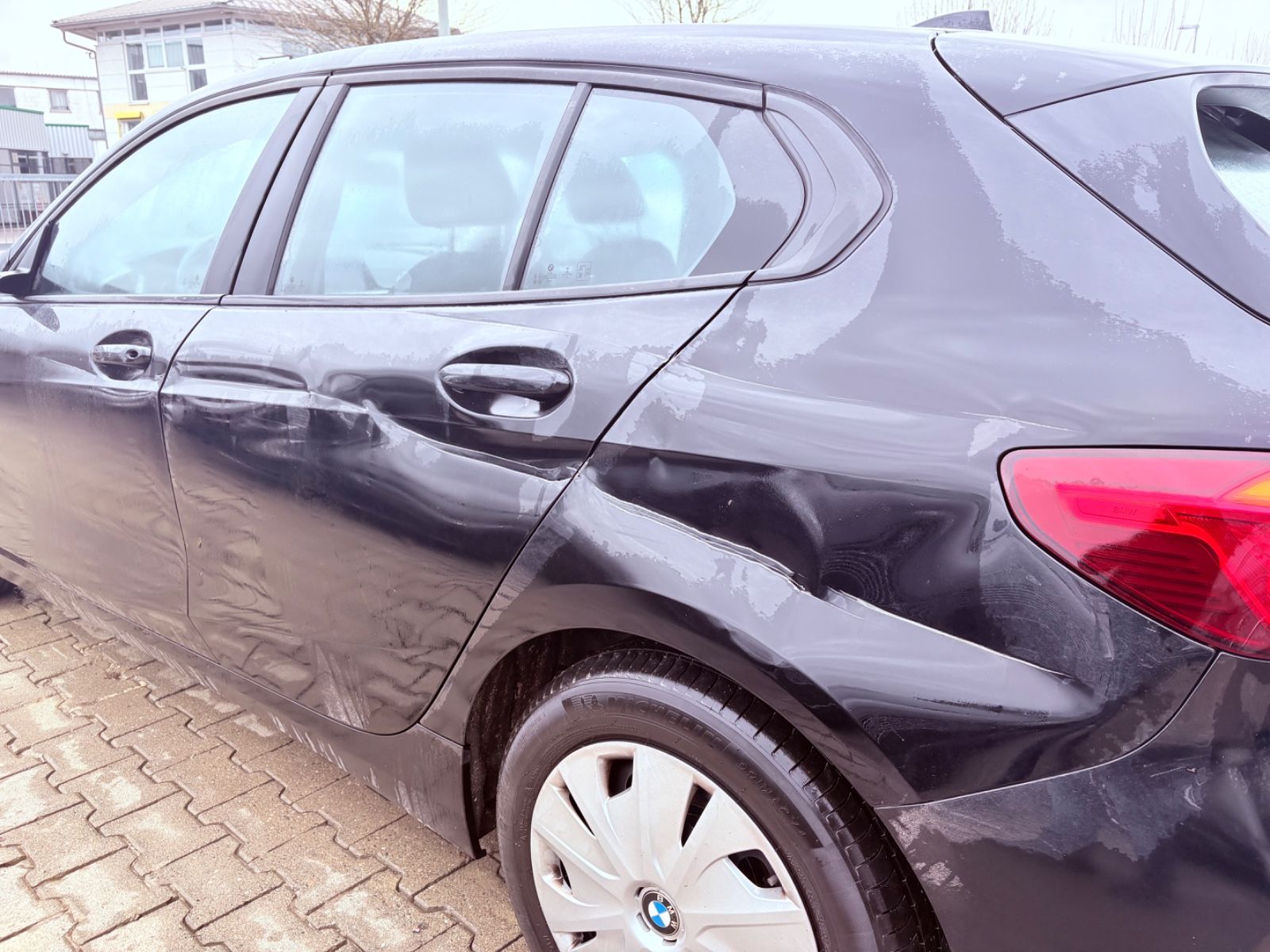 BMW 116i Aut.|1.Hand|Spurhalte.|Live Cockpit|Navi| foto 3