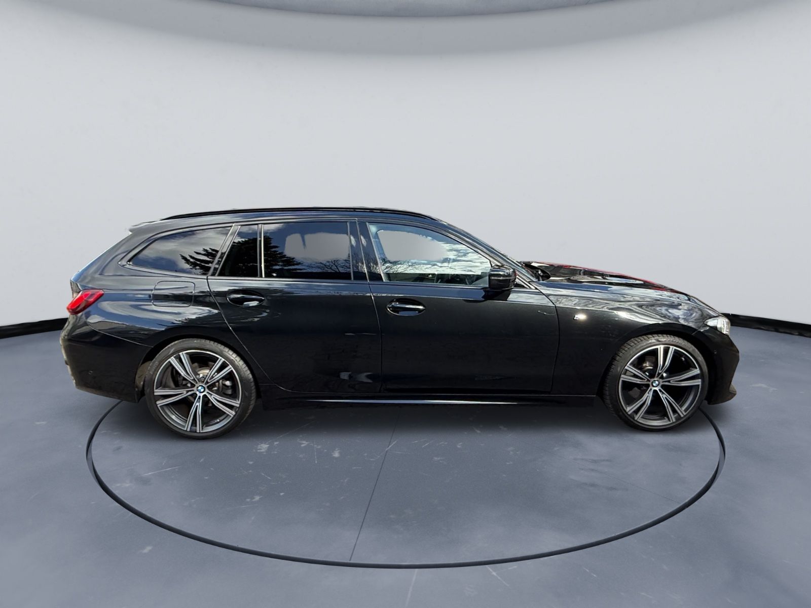 BMW 320d Touring M Sport* Pano*Keyless*Widescreen* foto 8