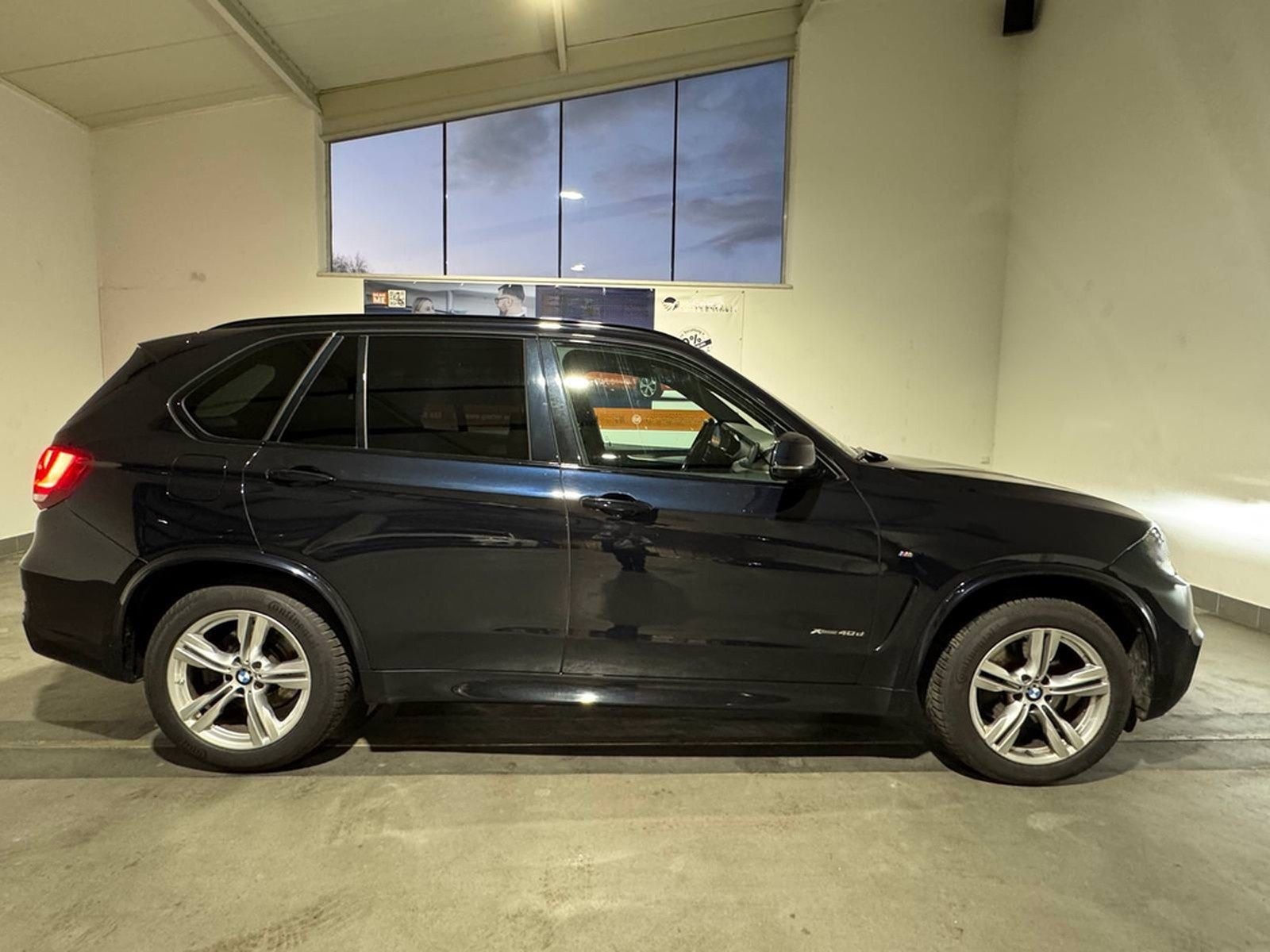 BMW X5 xDrive 40d M-PAKET AHK+HUD+PANO+KAMERA foto 6