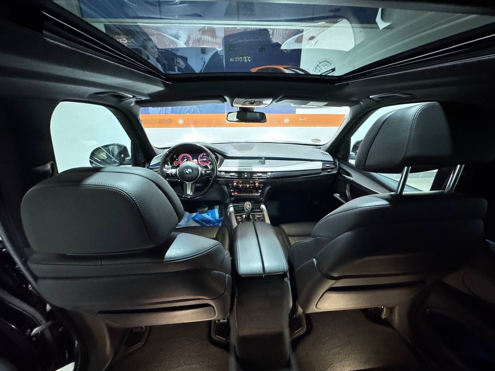 BMW X5 xDrive 40d M-PAKET AHK+HUD+PANO+KAMERA foto 8