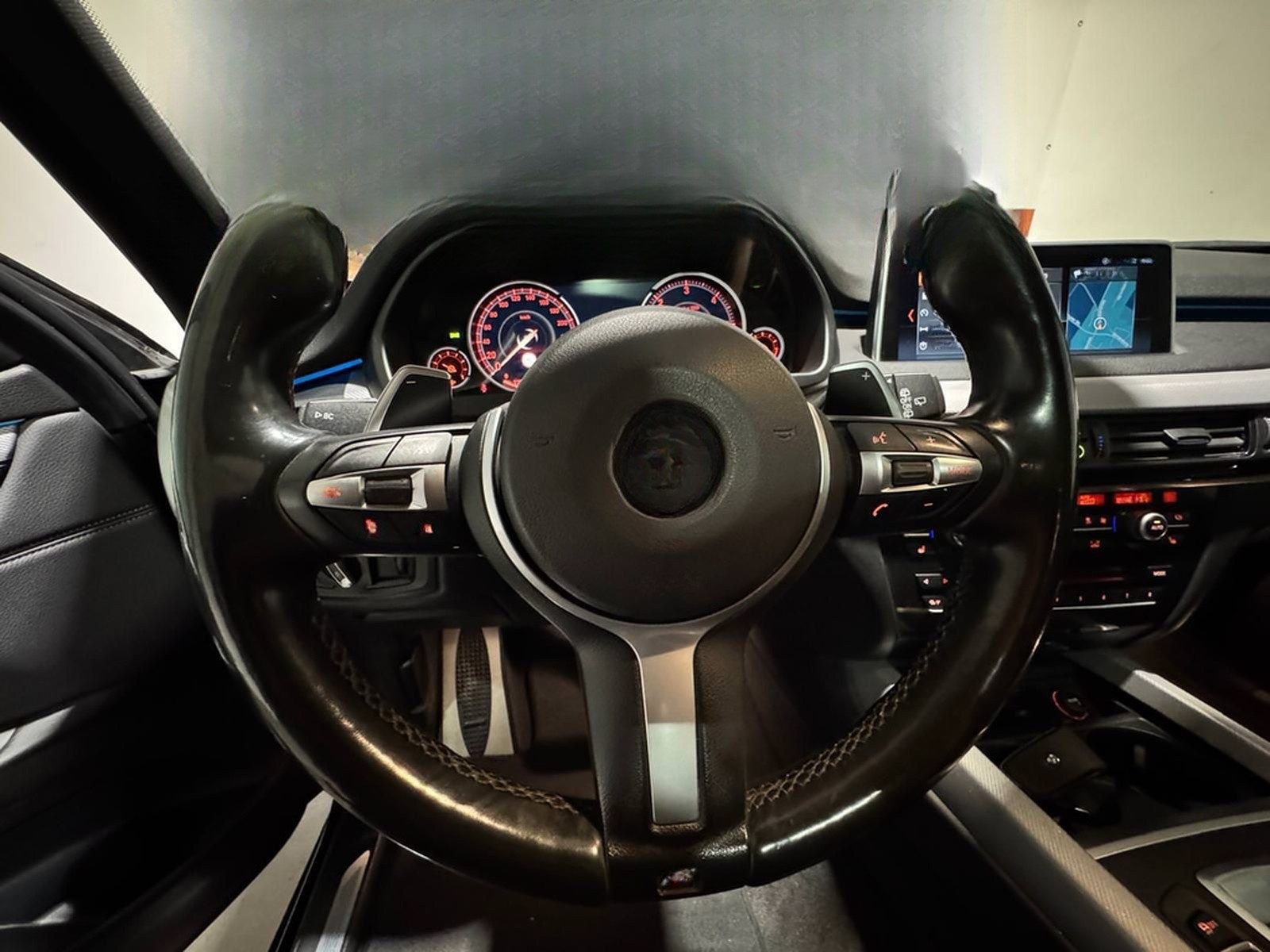 BMW X5 xDrive 40d M-PAKET AHK+HUD+PANO+KAMERA foto 9