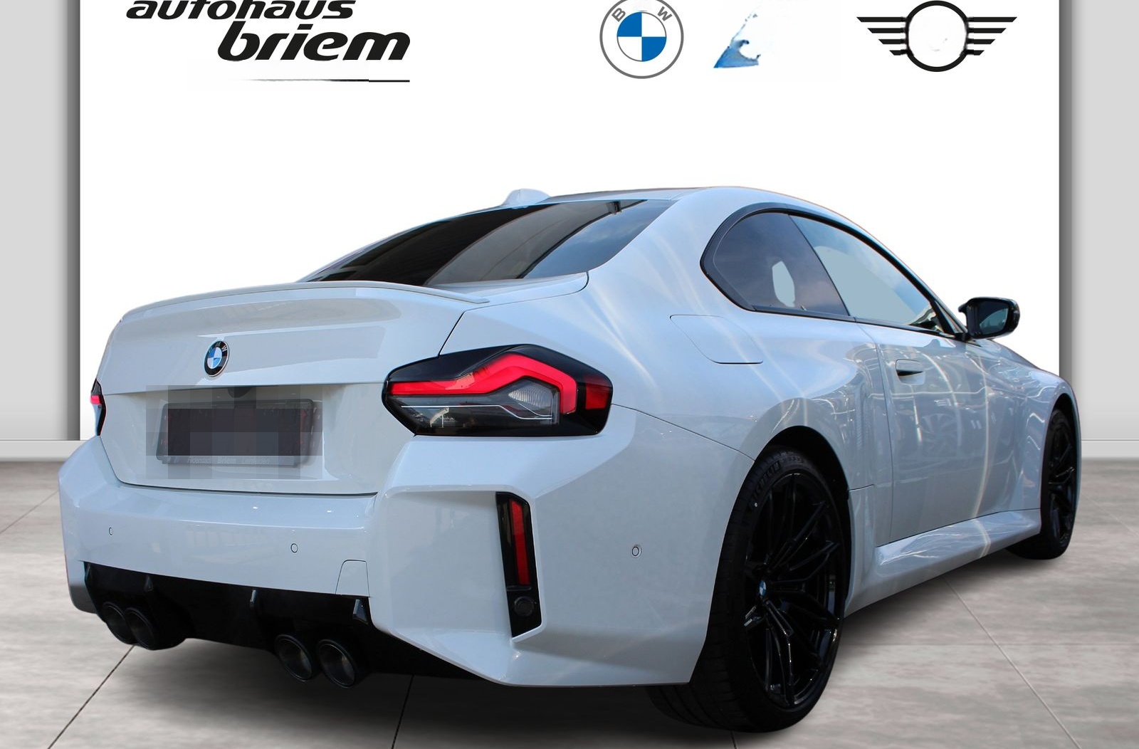 BMW M2 Coupé BASTUCK Auspuffanlage Carbon Lenkradhei foto 4