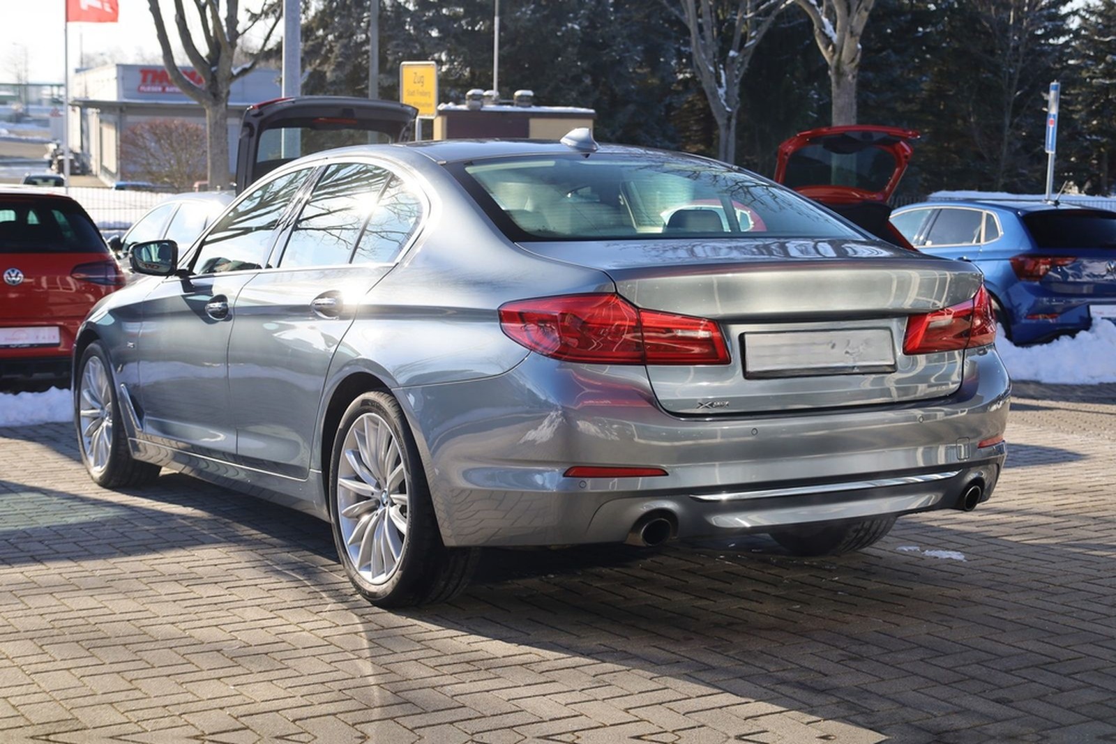 BMW 530i xDrive Luxury Line LED Leder Navi Totwinkel foto 3