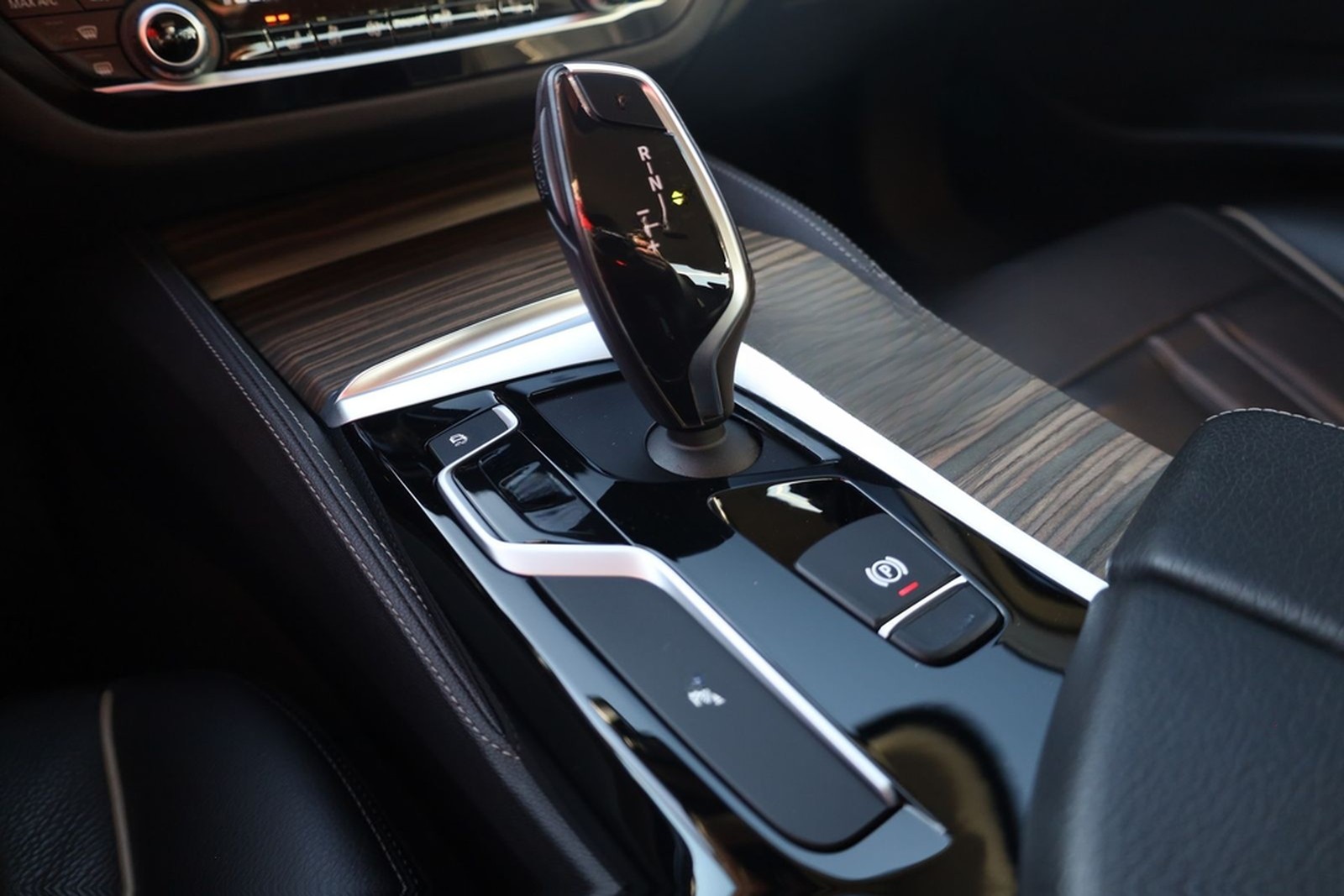 BMW 530i xDrive Luxury Line LED Leder Navi Totwinkel foto 21