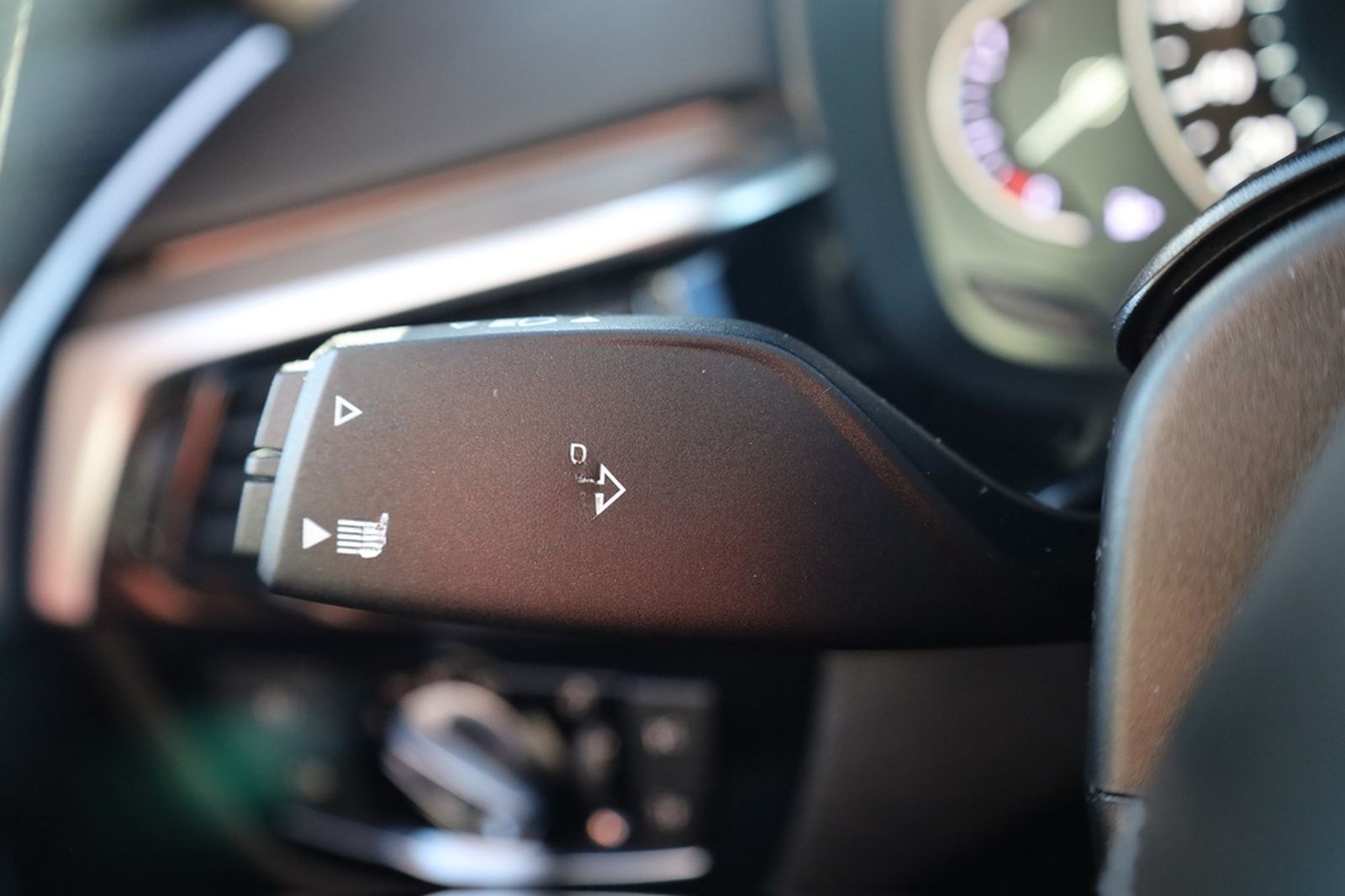 BMW 530i xDrive Luxury Line LED Leder Navi Totwinkel foto 26