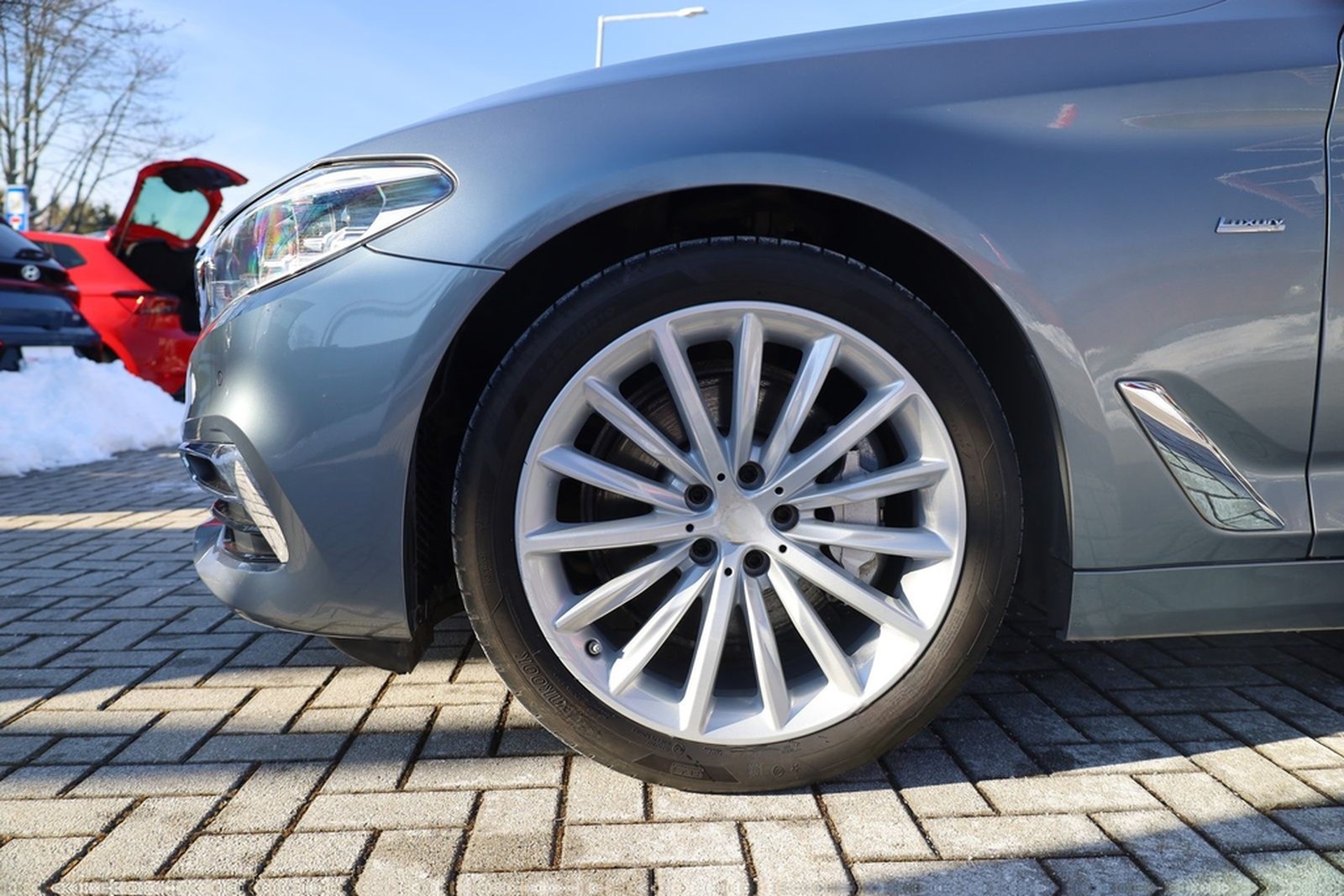 BMW 530i xDrive Luxury Line LED Leder Navi Totwinkel foto 37
