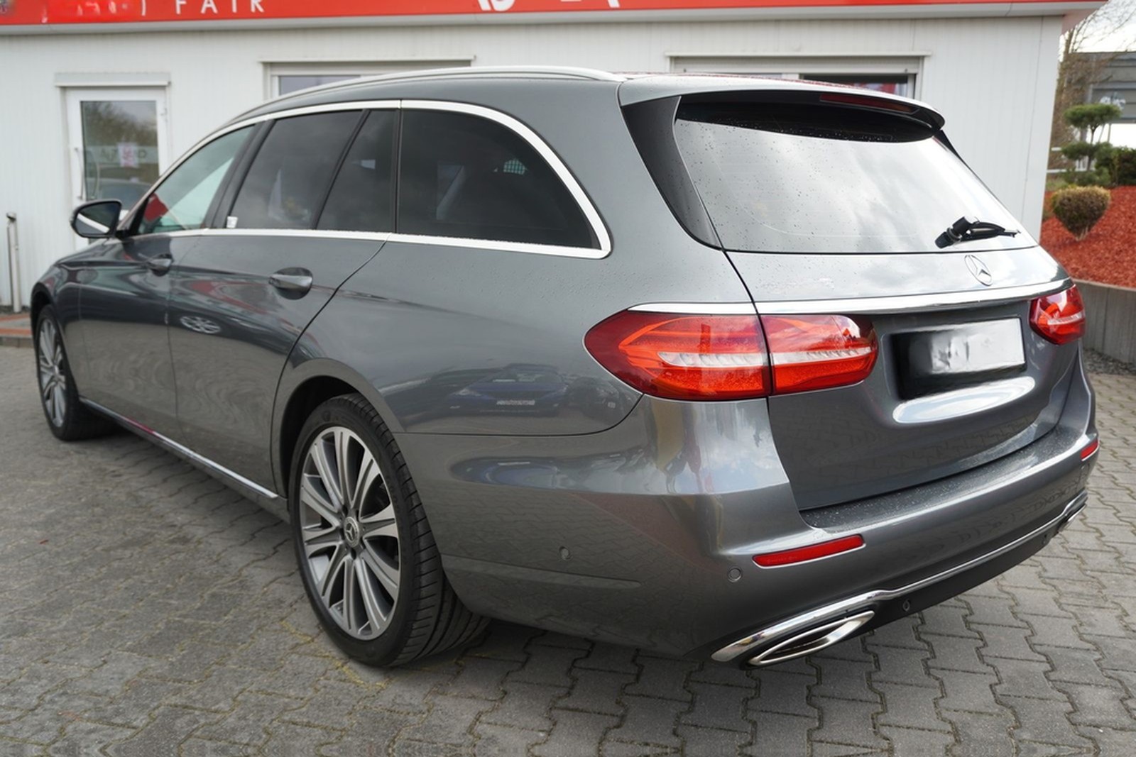Mercedes-Benz E250 T-Modell Avantgarde LED Navi Burmester AHK foto 4