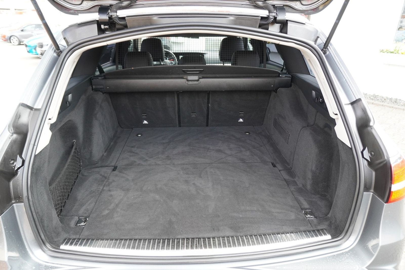 Mercedes-Benz E250 T-Modell Avantgarde LED Navi Burmester AHK foto 10