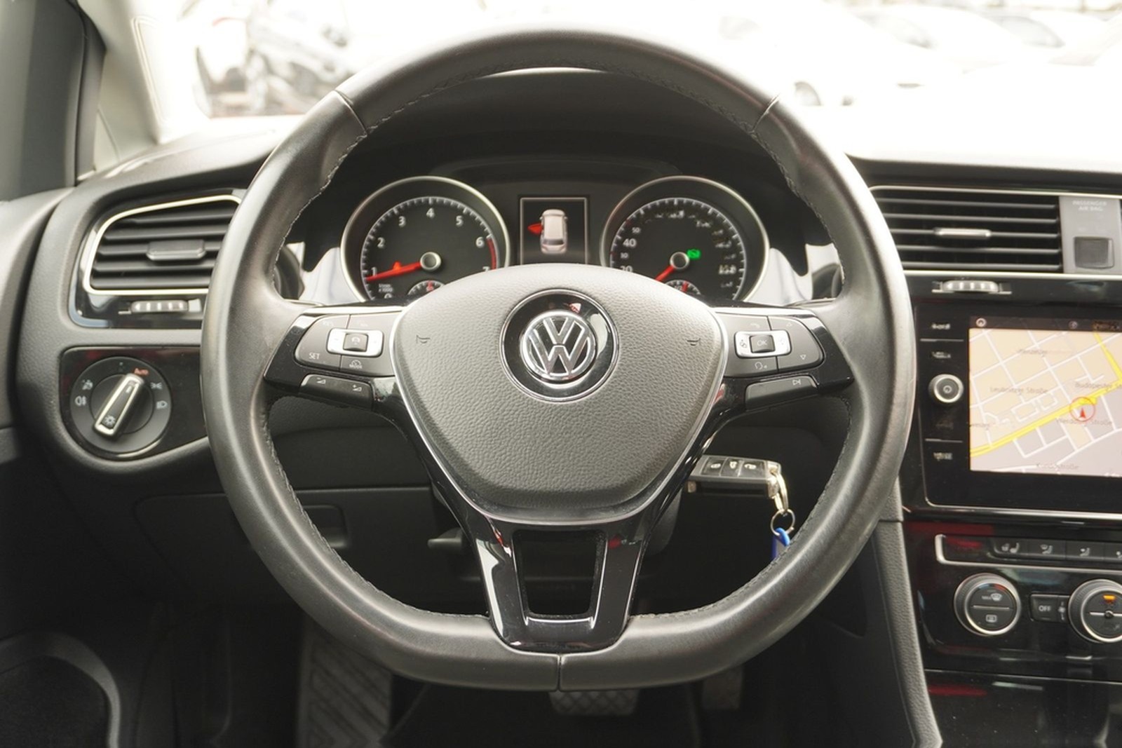 Volkswagen Golf VII Variant 1.5TSI Highline LED AHK Kamera foto 13