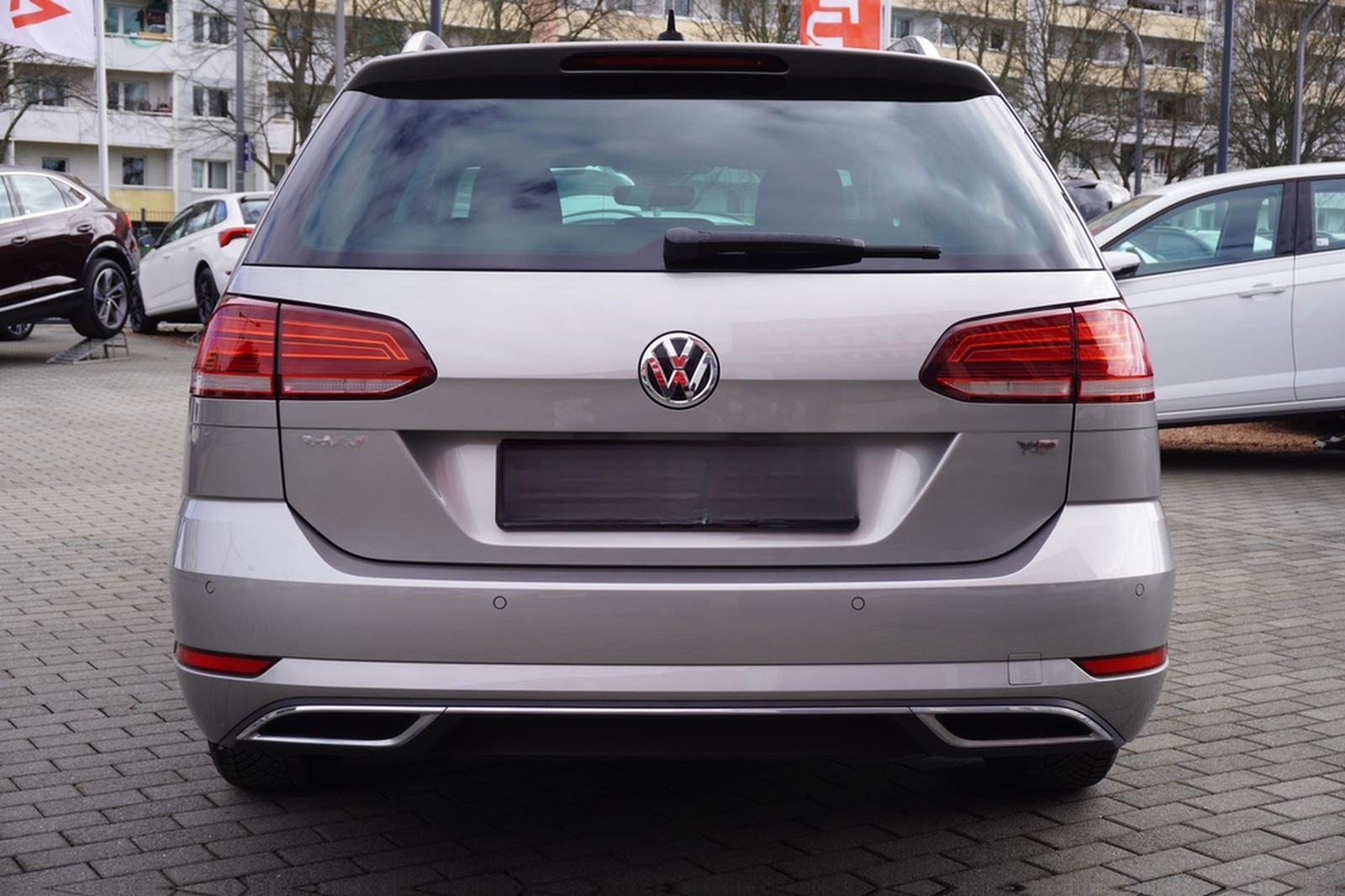 Volkswagen Golf VII Variant 1.5TSI Highline LED AHK Kamera foto 5