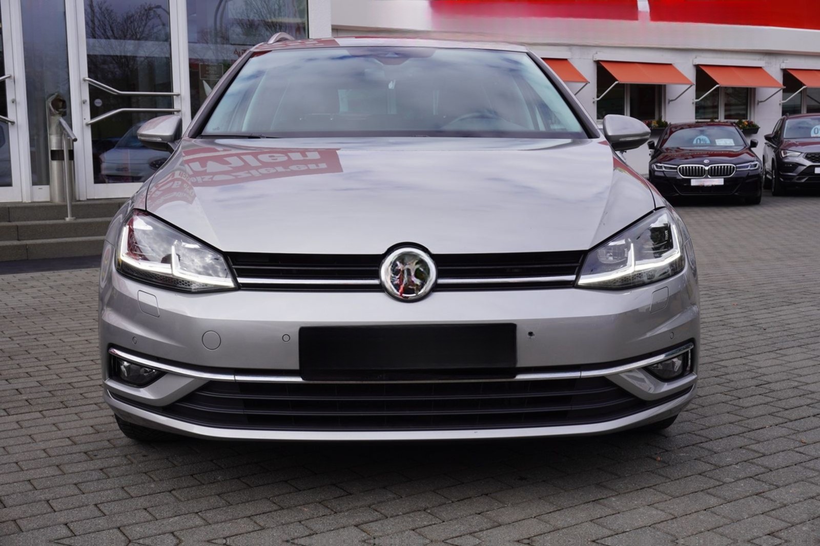 Volkswagen Golf VII Variant 1.5TSI Highline LED AHK Kamera foto 9