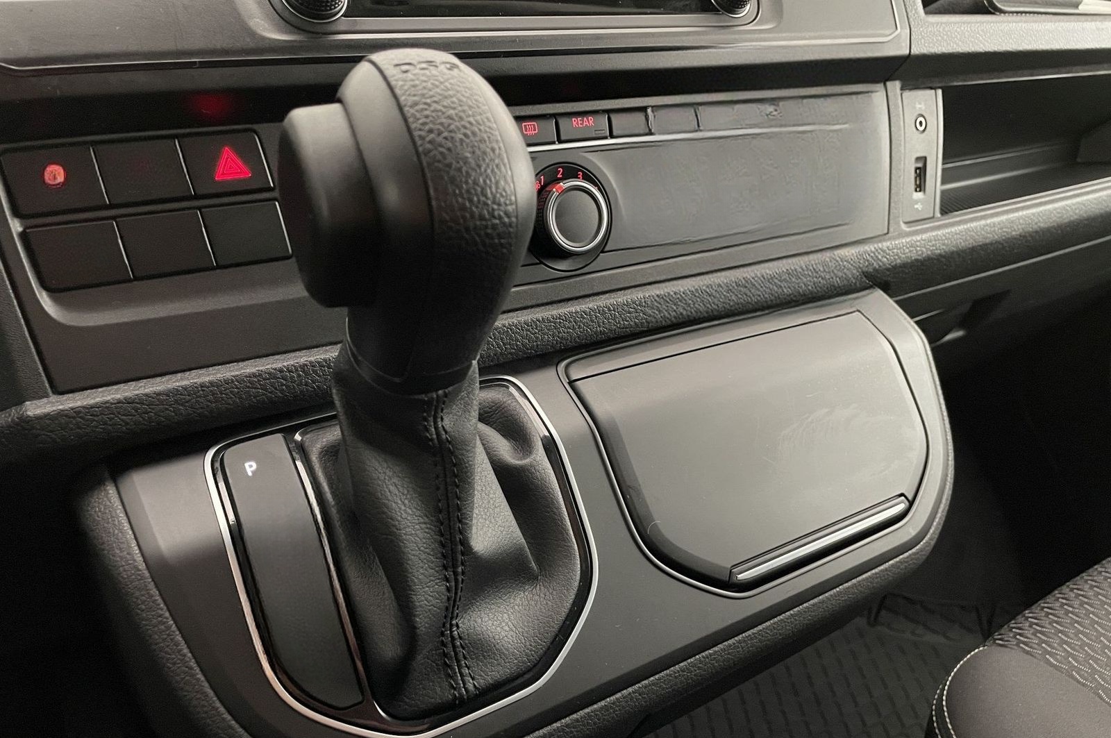 Volkswagen T6 Multivan Trendline 2.0 TDI LED WLAN Tempomat  foto 21