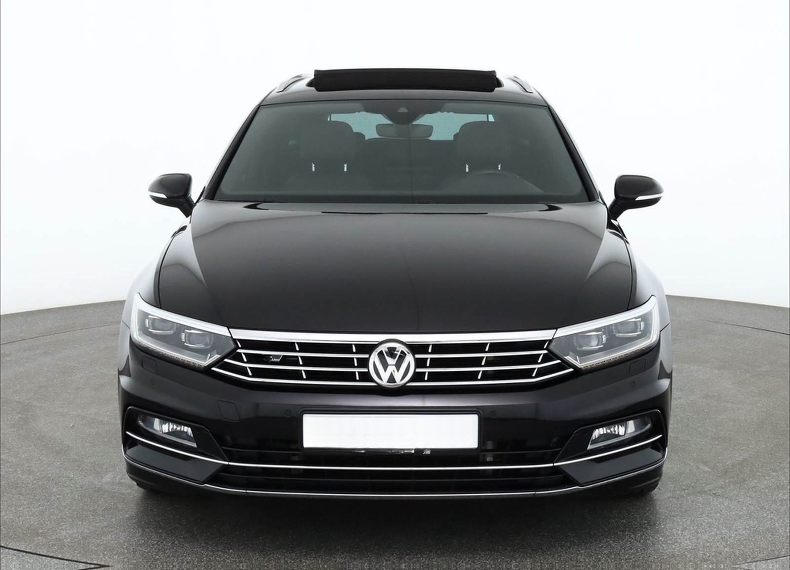 Volkswagen Passat Variant 1.8 TSI R-Line LED Navi foto 8