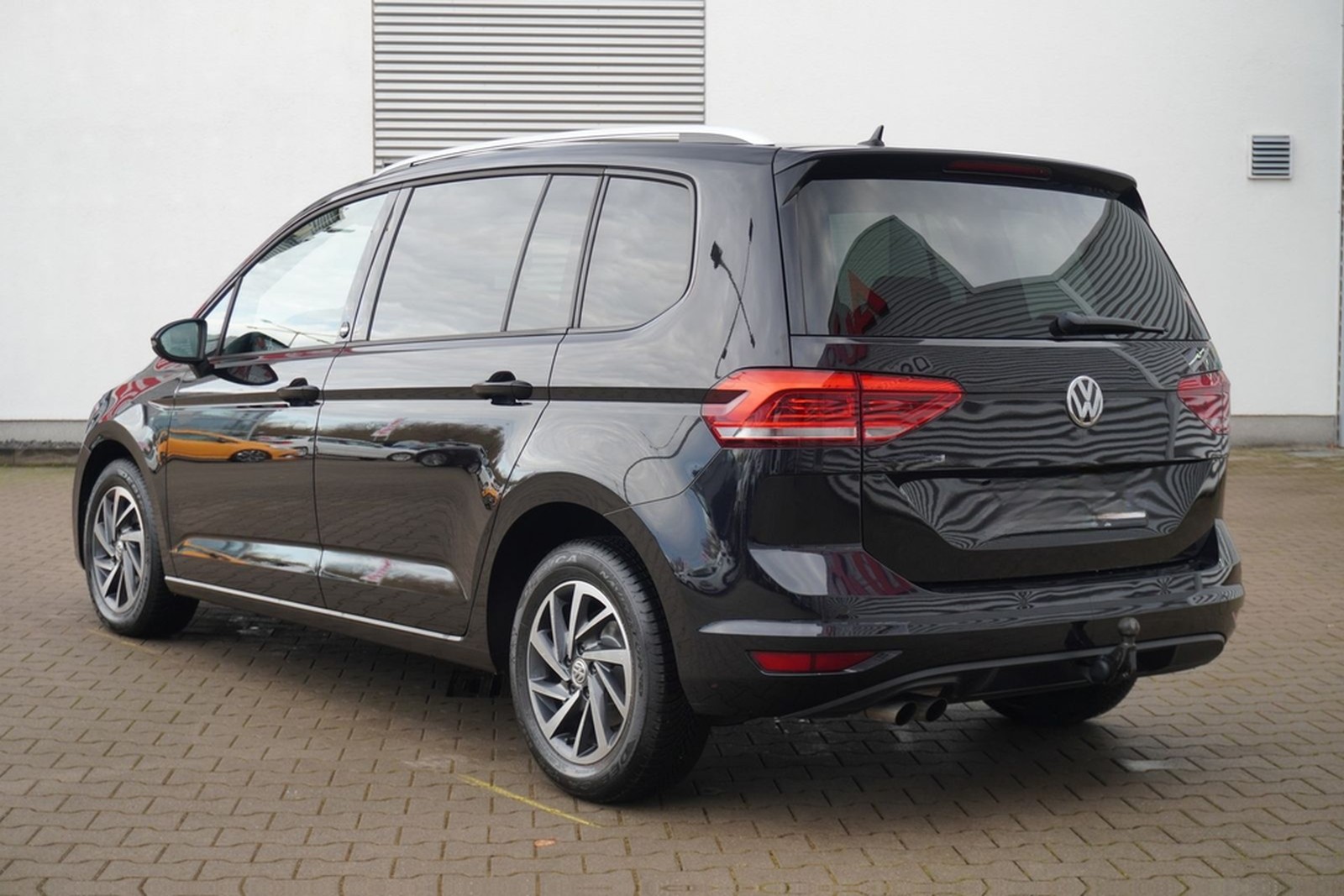 Volkswagen Touran 1.4 TSI DSG Sound LED AHK Navi 7-Sitzer foto 8