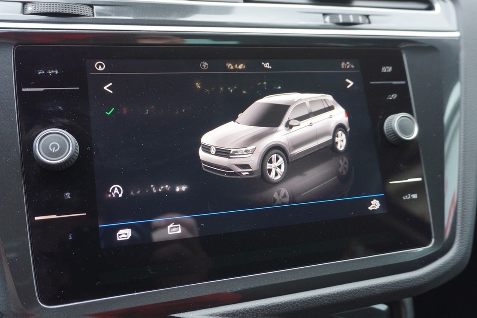 Volkswagen Tiguan 1.4 16V TSI Sound LED Navi ACC App-Connec foto 12