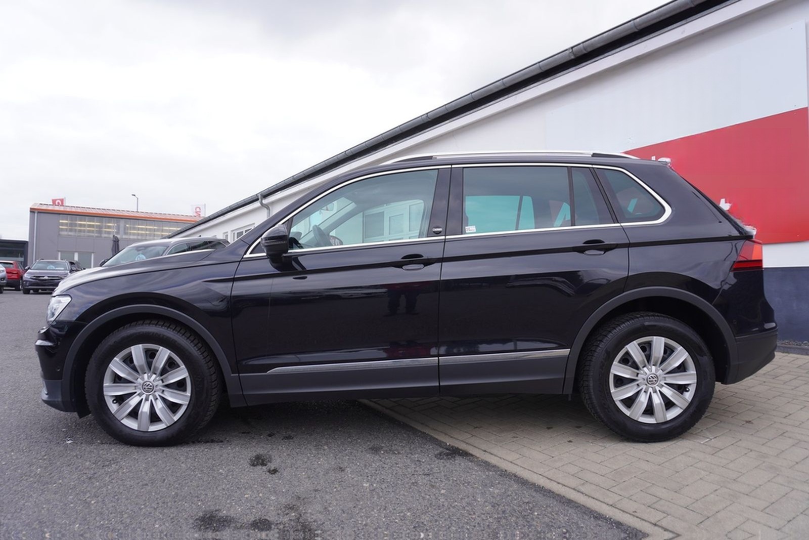 Volkswagen Tiguan 1.4 16V TSI Sound LED Navi ACC App-Connec foto 3