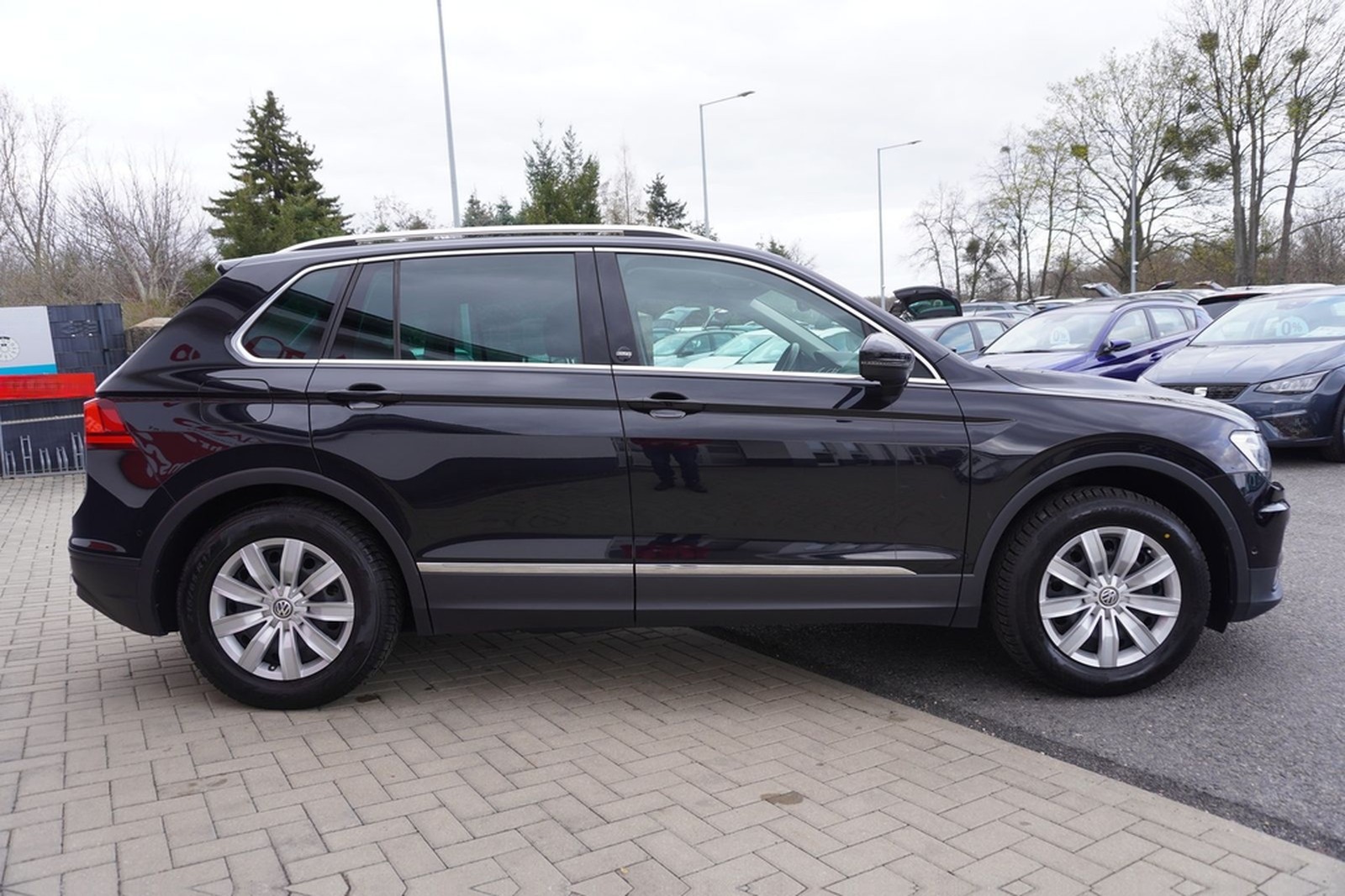 Volkswagen Tiguan 1.4 16V TSI Sound LED Navi ACC App-Connec foto 5
