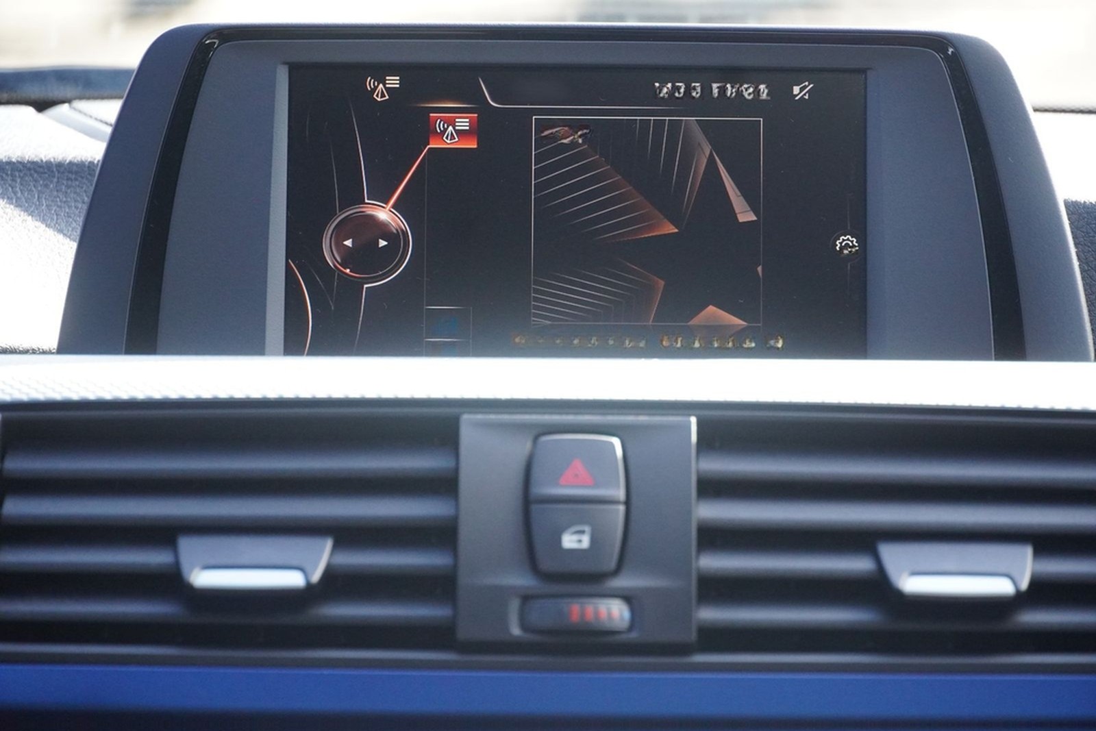 BMW 318i M Sport Klimaaut. Bi-Xenon Alcantara PDC foto 19