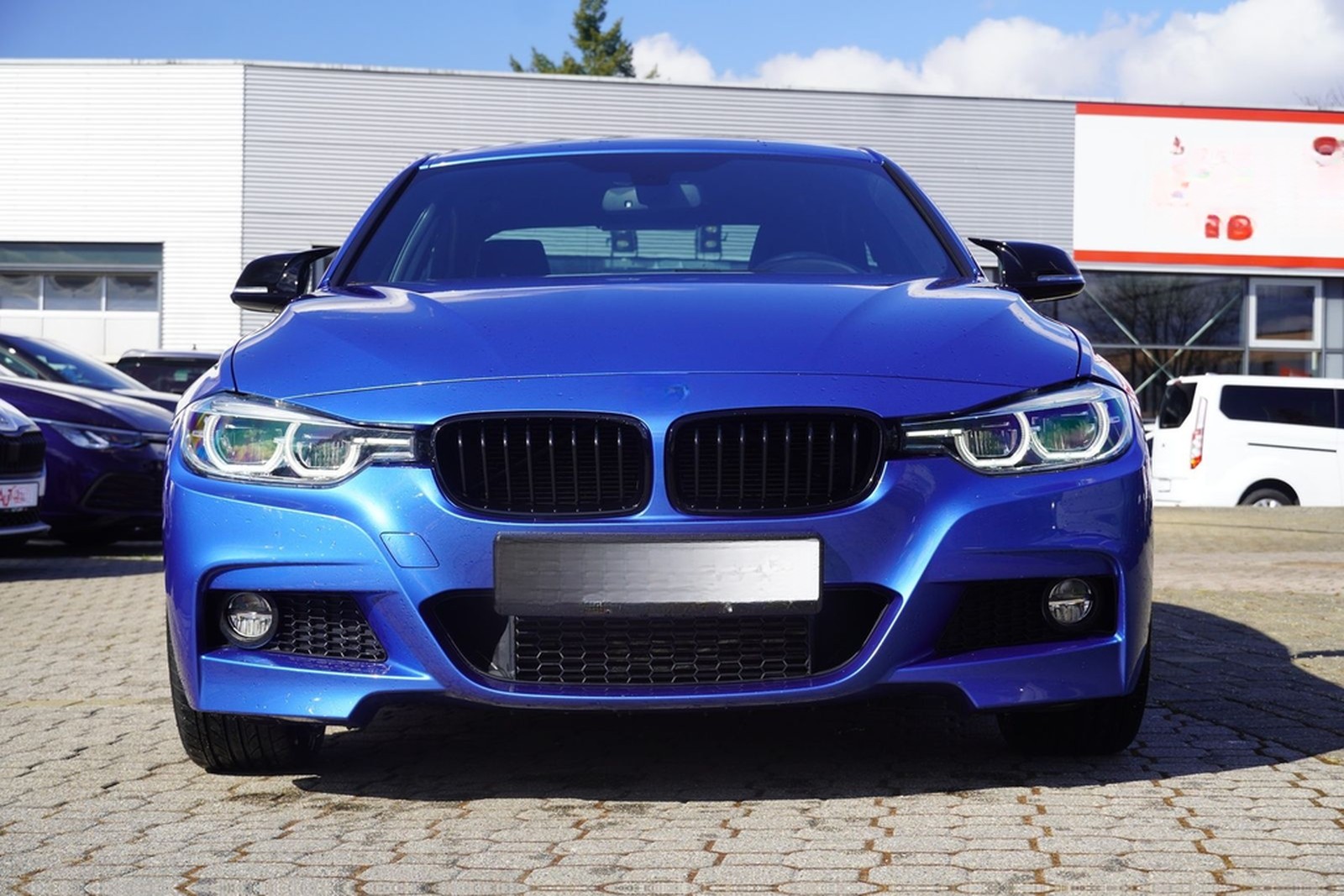 BMW 318i M Sport Klimaaut. Bi-Xenon Alcantara PDC foto 3