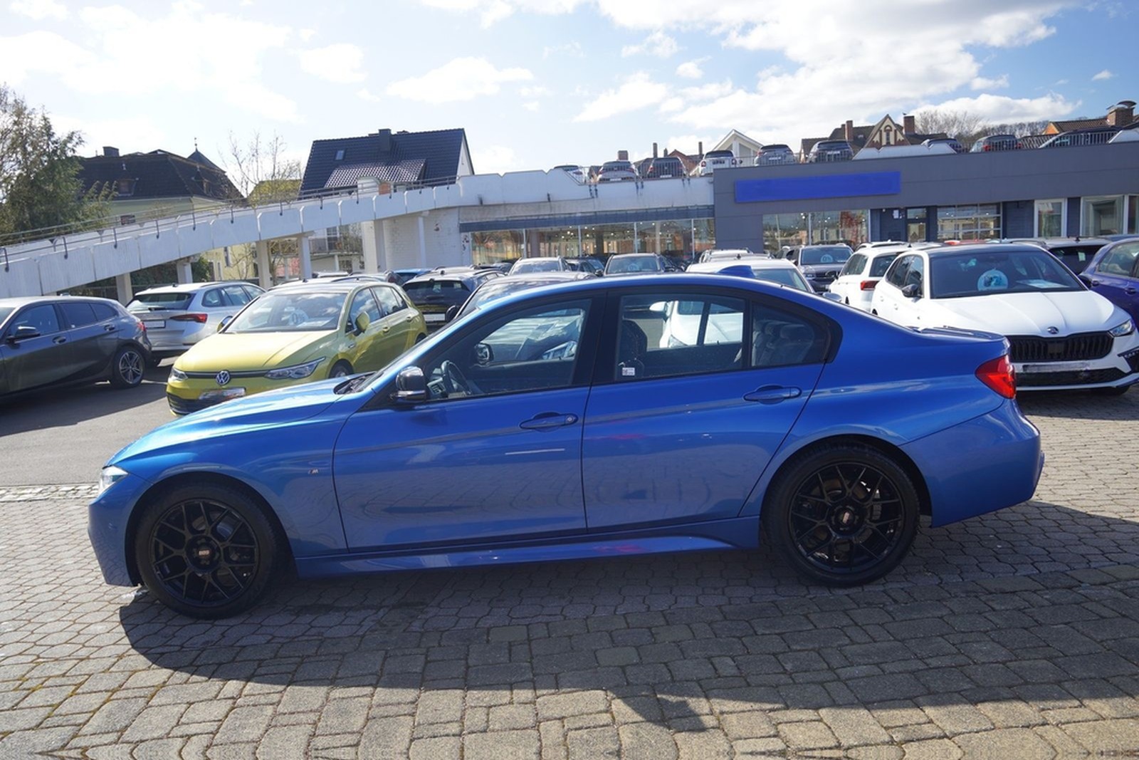 BMW 318i M Sport Klimaaut. Bi-Xenon Alcantara PDC foto 5