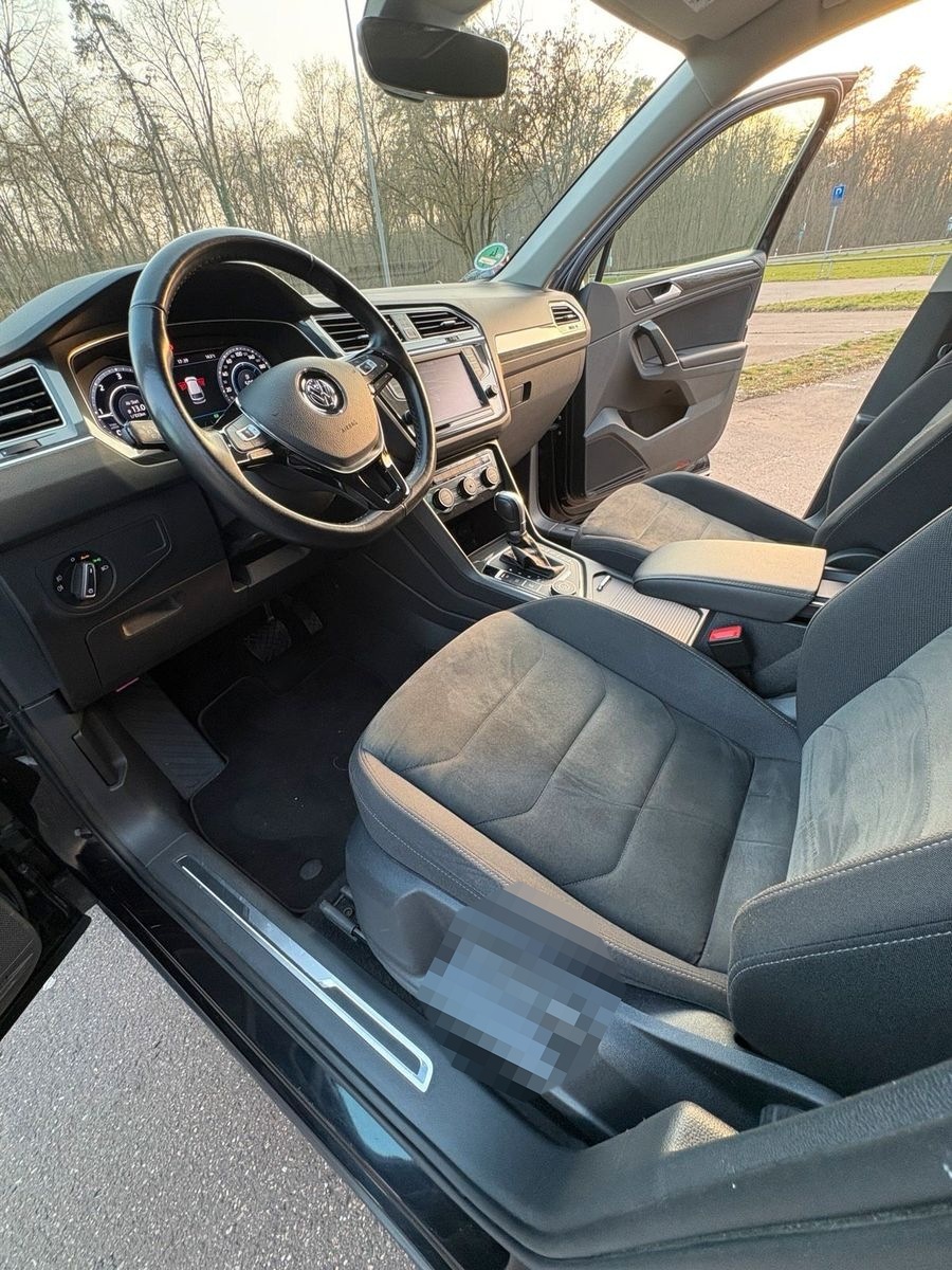 Volkswagen VW Tiguan Highline R-Line 190 PS - Top gep... foto 5