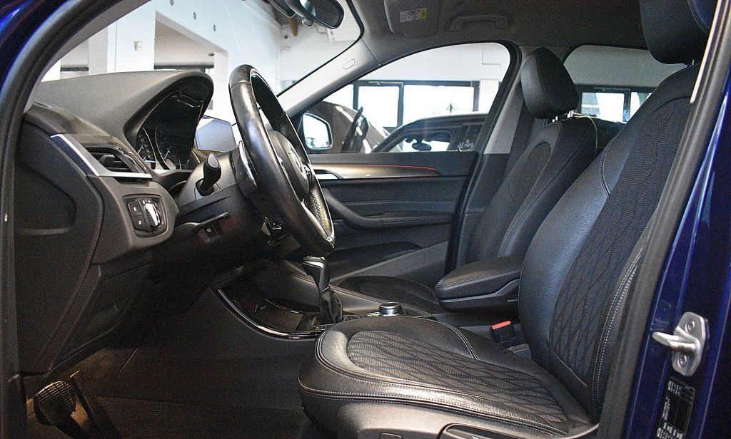 BMW X1 xDrive20i Aut. xLine+Garantie+Navi+AHK+PDC foto 12