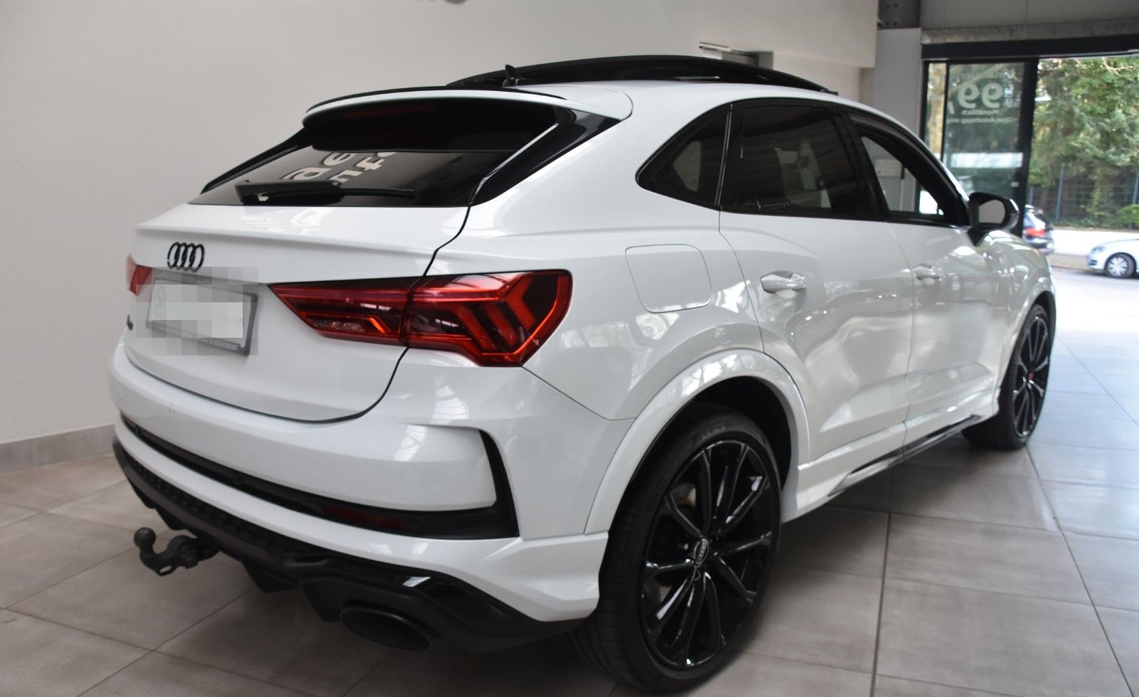 Audi RSQ3 Sportback 2.5 TFSI MLED 360°Kam Pano AHK foto 3