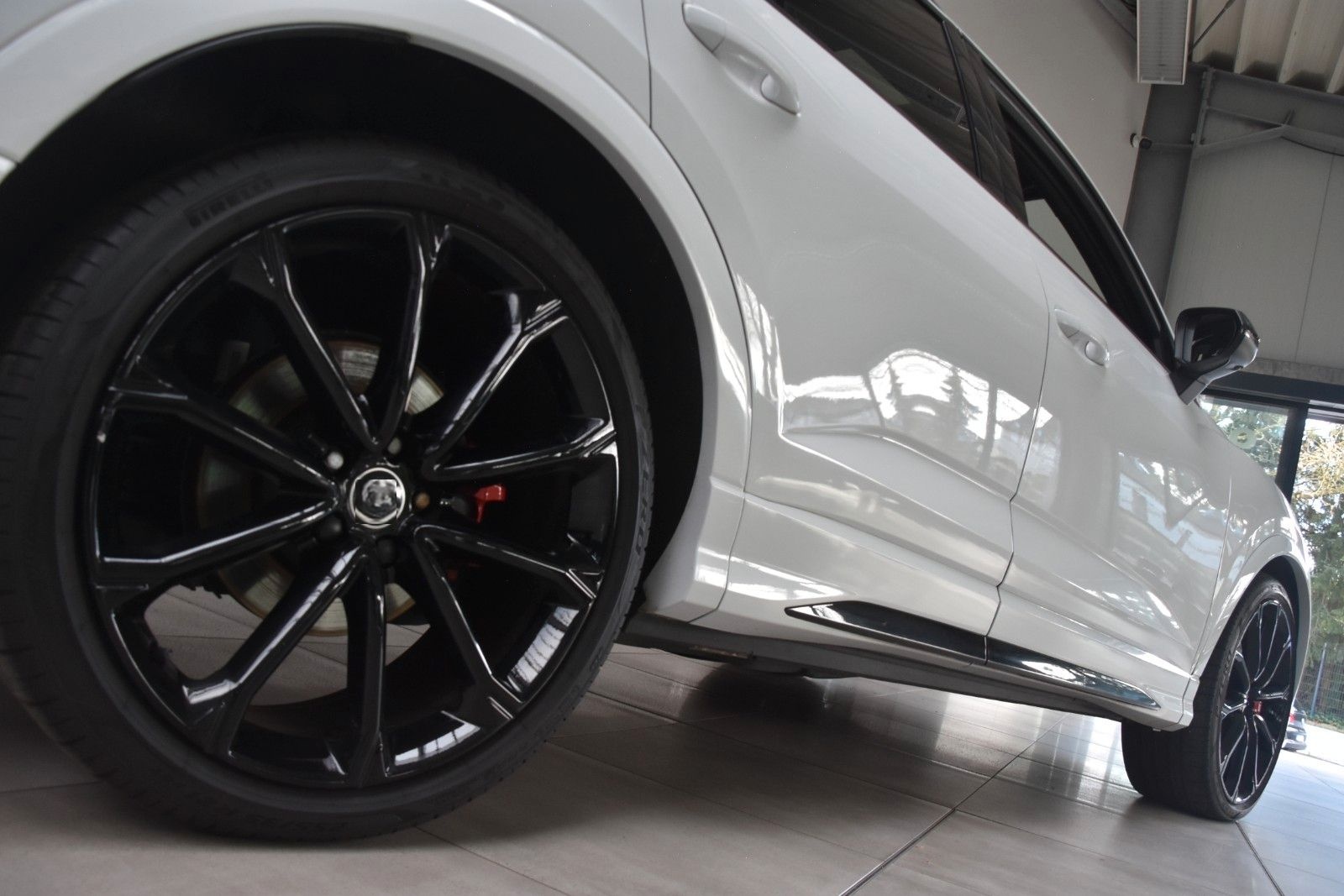 Audi RSQ3 Sportback 2.5 TFSI MLED 360°Kam Pano AHK foto 4