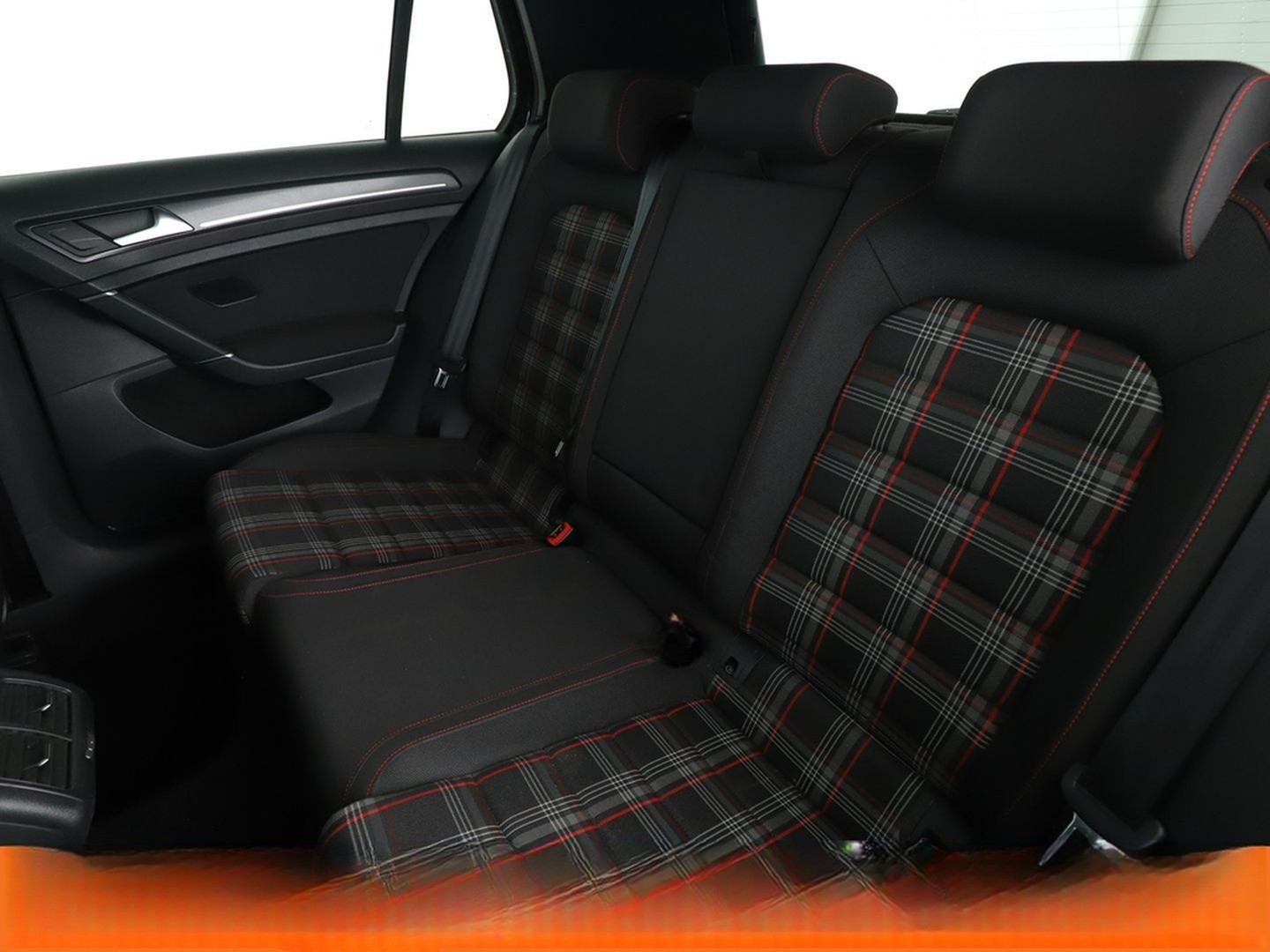 Volkswagen Golf VII 2.0 TSI GTI Performance BM Aut. *NAVI* foto 14