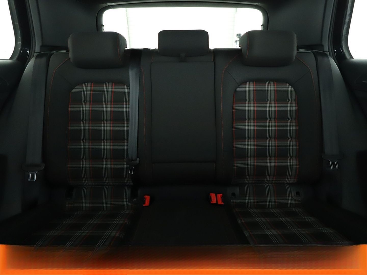 Volkswagen Golf VII 2.0 TSI GTI Performance BM Aut. *NAVI* foto 16