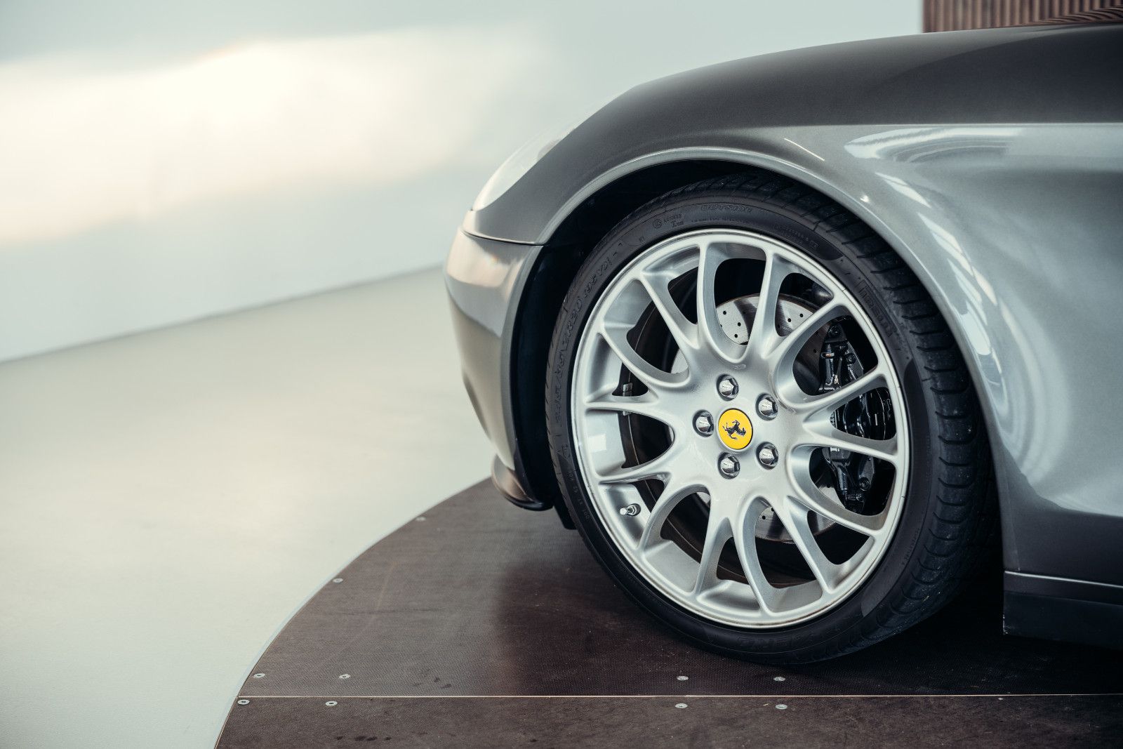 Ferrari 612 Scaglietti, Handschalter, low mileage foto 13
