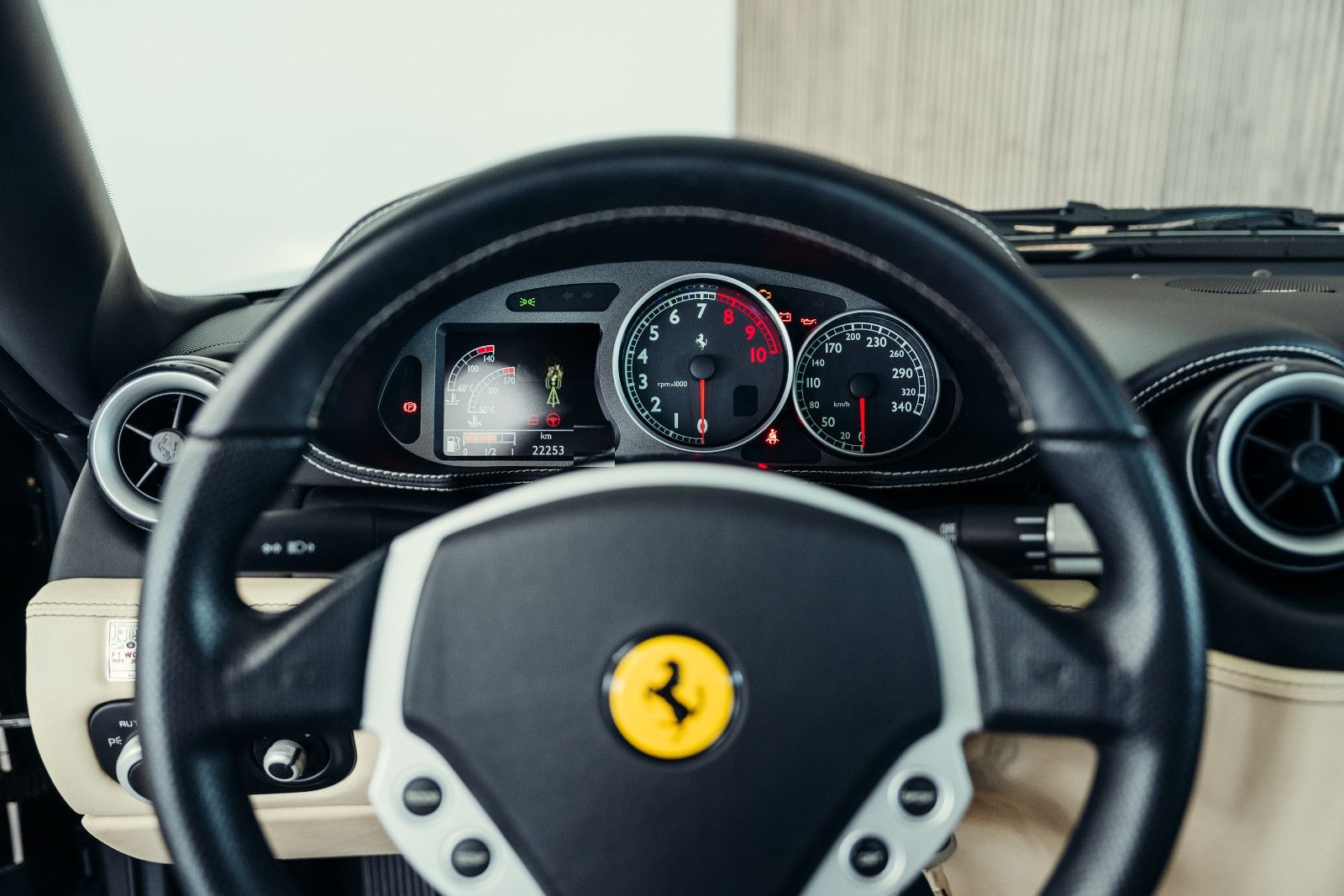 Ferrari 612 Scaglietti, Handschalter, low mileage foto 25