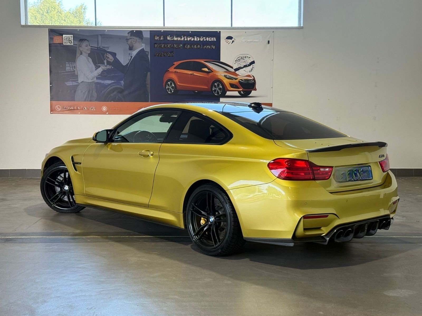 BMW M4 Coupe Competition LEDER+NAVI+HARMAN foto 31
