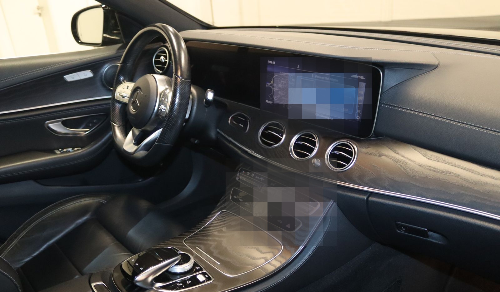 Mercedes-Benz E 450 T 4M. AMG Line-MULTIBEAM-PANO-WIDE-DISTR.- foto 19