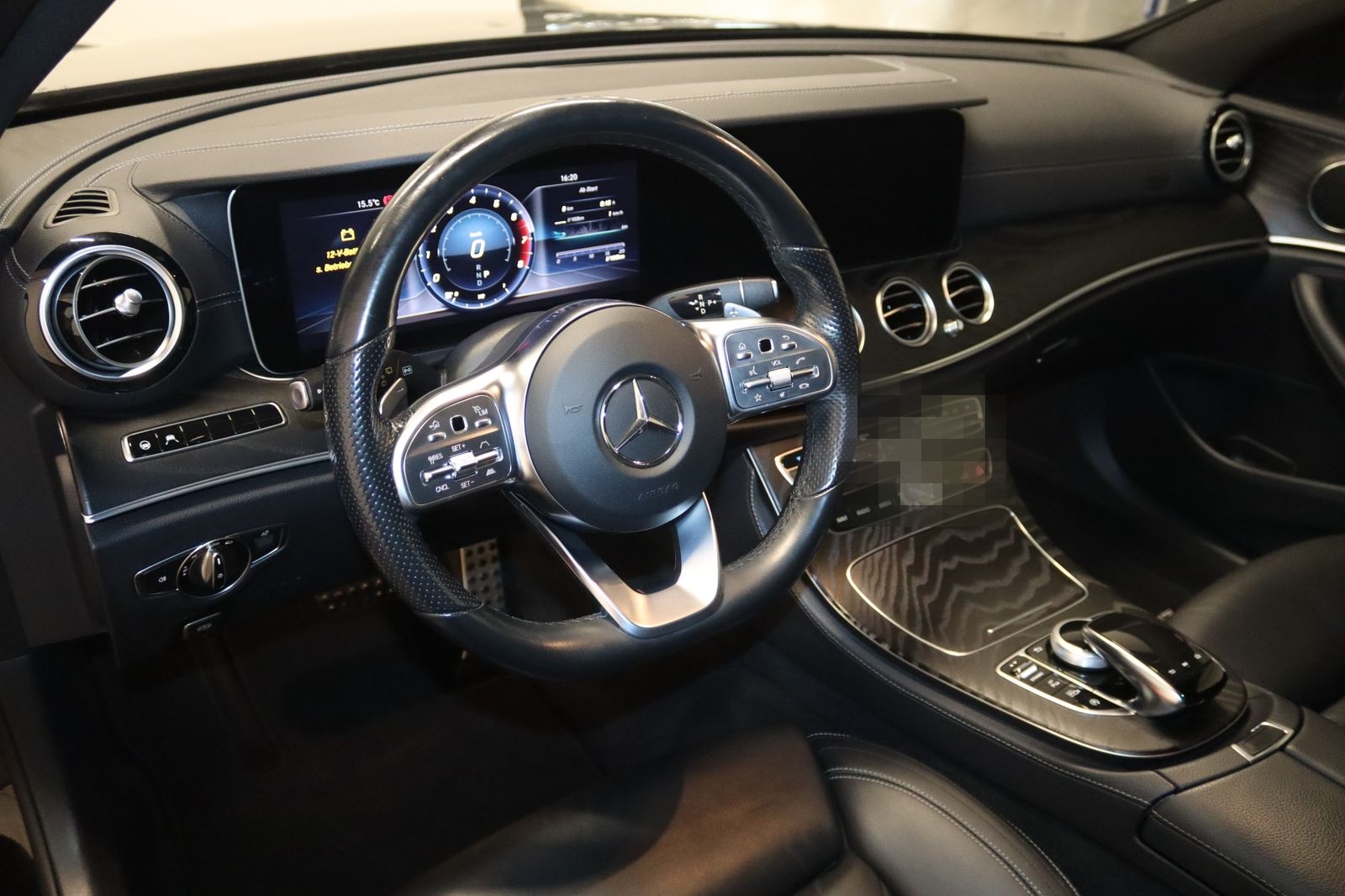Mercedes-Benz E 450 T 4M. AMG Line-MULTIBEAM-PANO-WIDE-DISTR.- foto 10