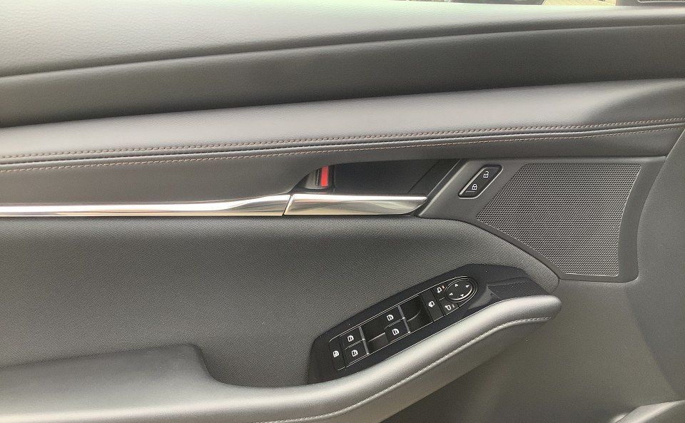 Mazda 3 G 2.0 Selection Matrix-LED Garantie 03/2028 Se foto 9
