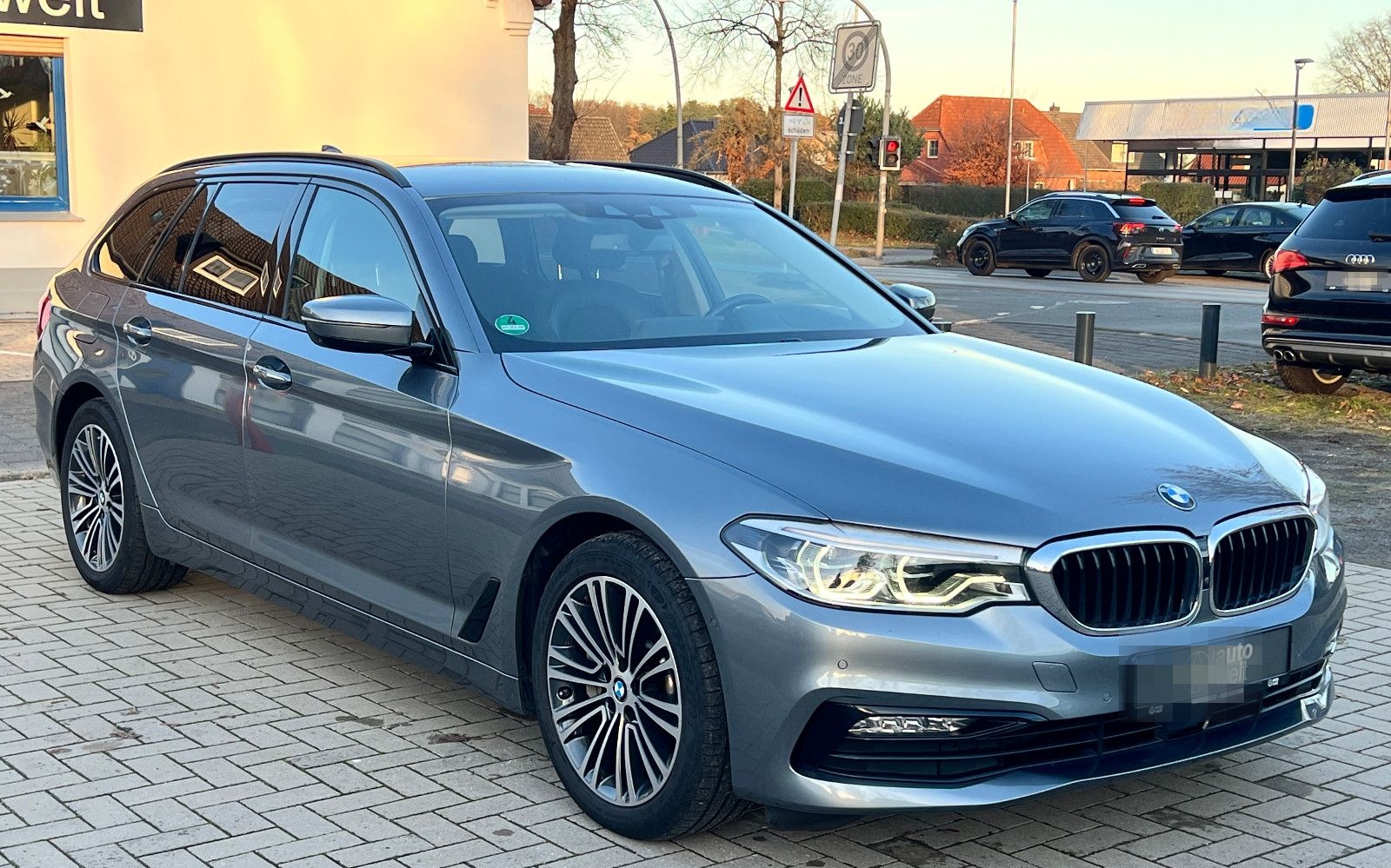 BMW 530d Sport+LED+ACC+360°+AHK+Scheckh.+Bremse neuw foto 7