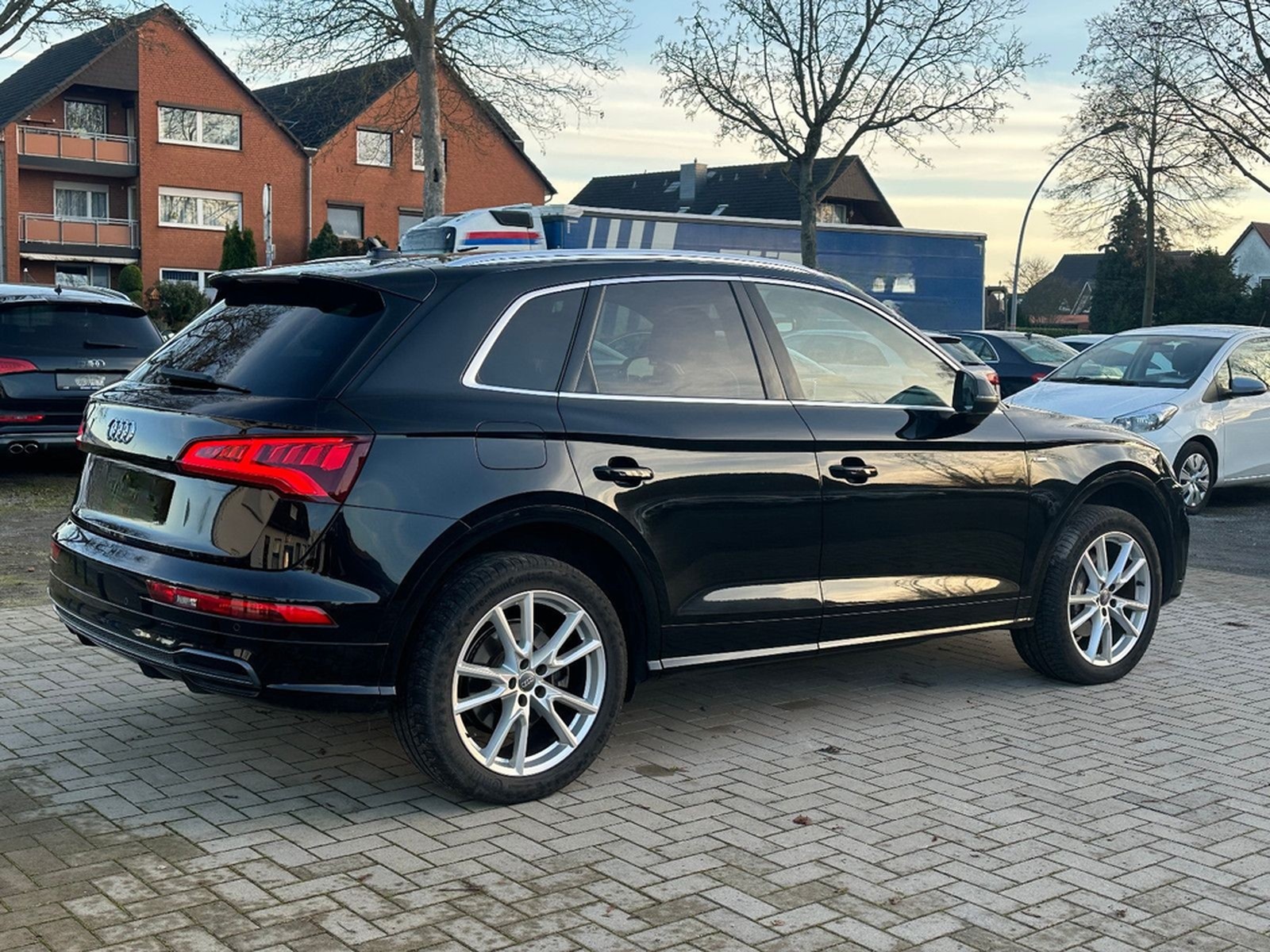 Audi Q5 Quattro S Line, Aut., Leder, Pano, TÜV neu foto 5