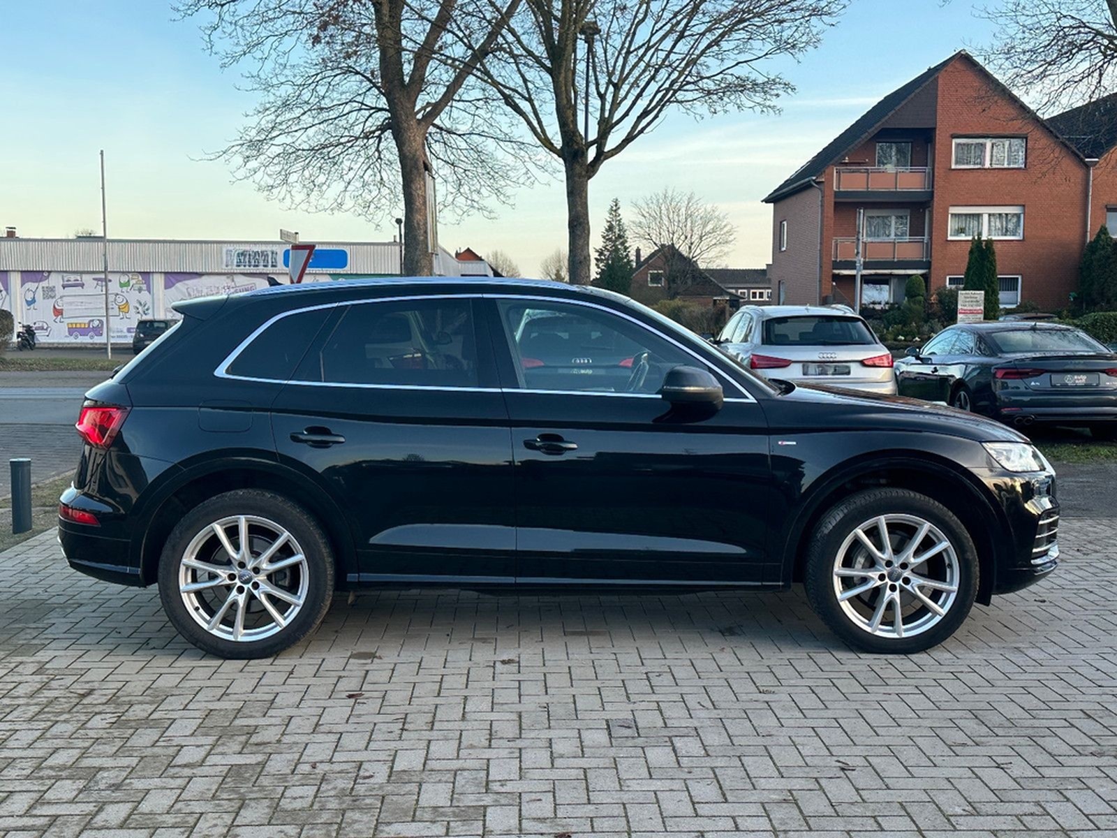 Audi Q5 Quattro S Line, Aut., Leder, Pano, TÜV neu foto 6
