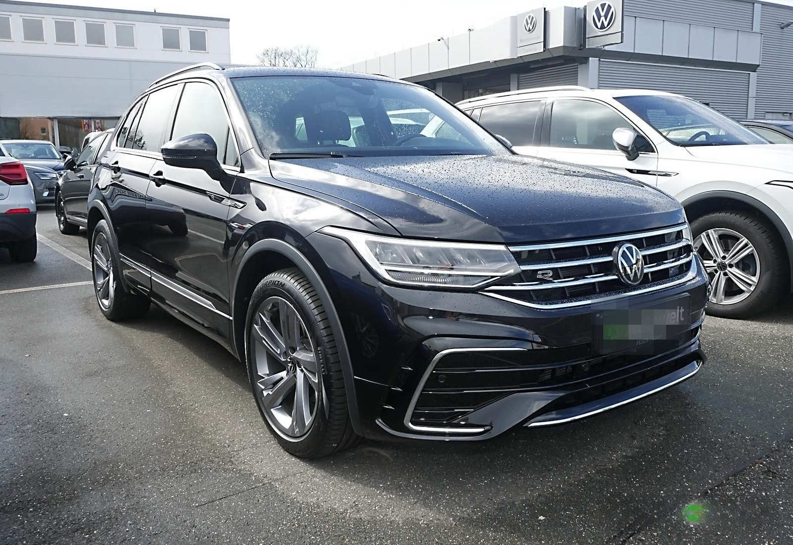 Volkswagen Tiguan R-Line 1.5 TSI 110kW 7-Gang DSG foto 2