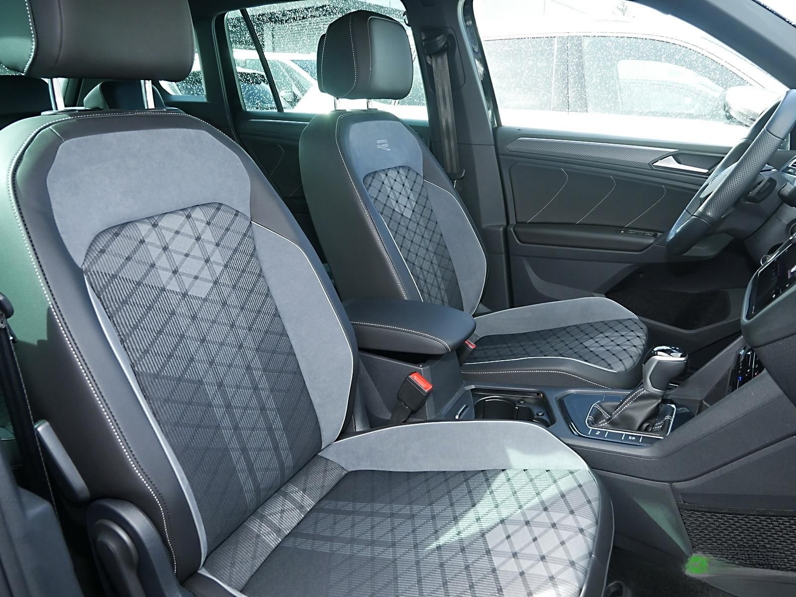 Volkswagen Tiguan R-Line 1.5 TSI 110kW 7-Gang DSG foto 5