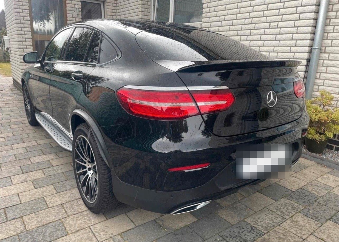 Mercedes-Benz Mercedes Benz GLC 250 4MATIC AMG LINE foto 4