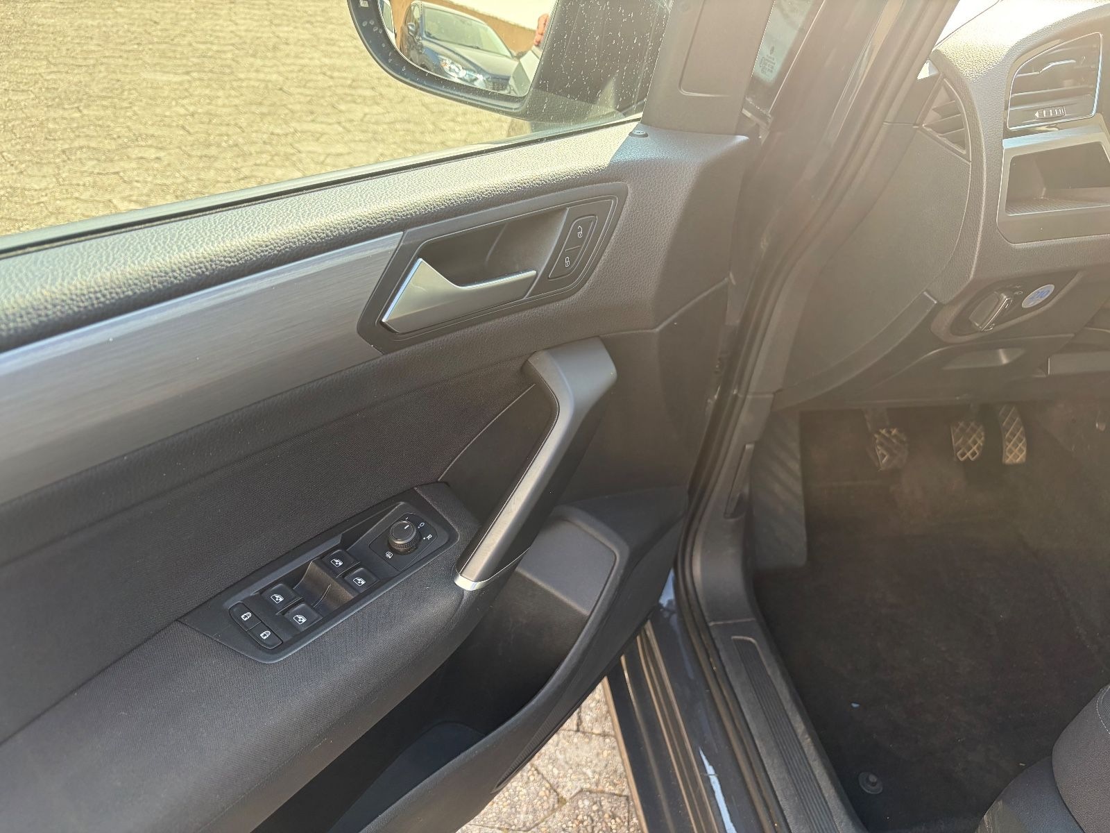 Volkswagen Touran Comfortline 7 Sitzer/AppConnect/elHeckkl. foto 18