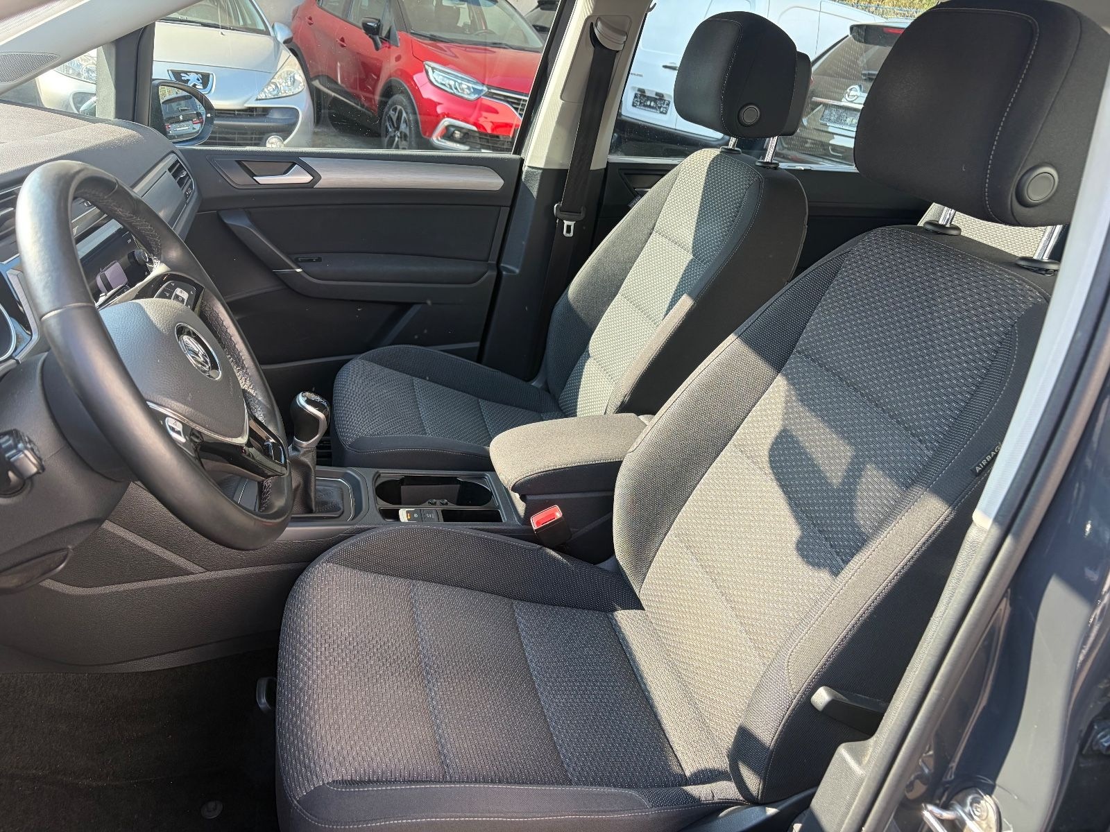 Volkswagen Touran Comfortline 7 Sitzer/AppConnect/elHeckkl. foto 9