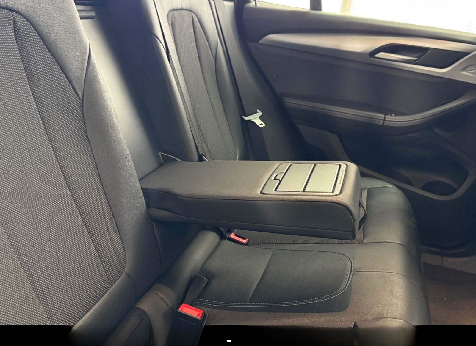 BMW X3 xDrive 20d 48V Automatik Nav PDC Temp 190ps foto 16