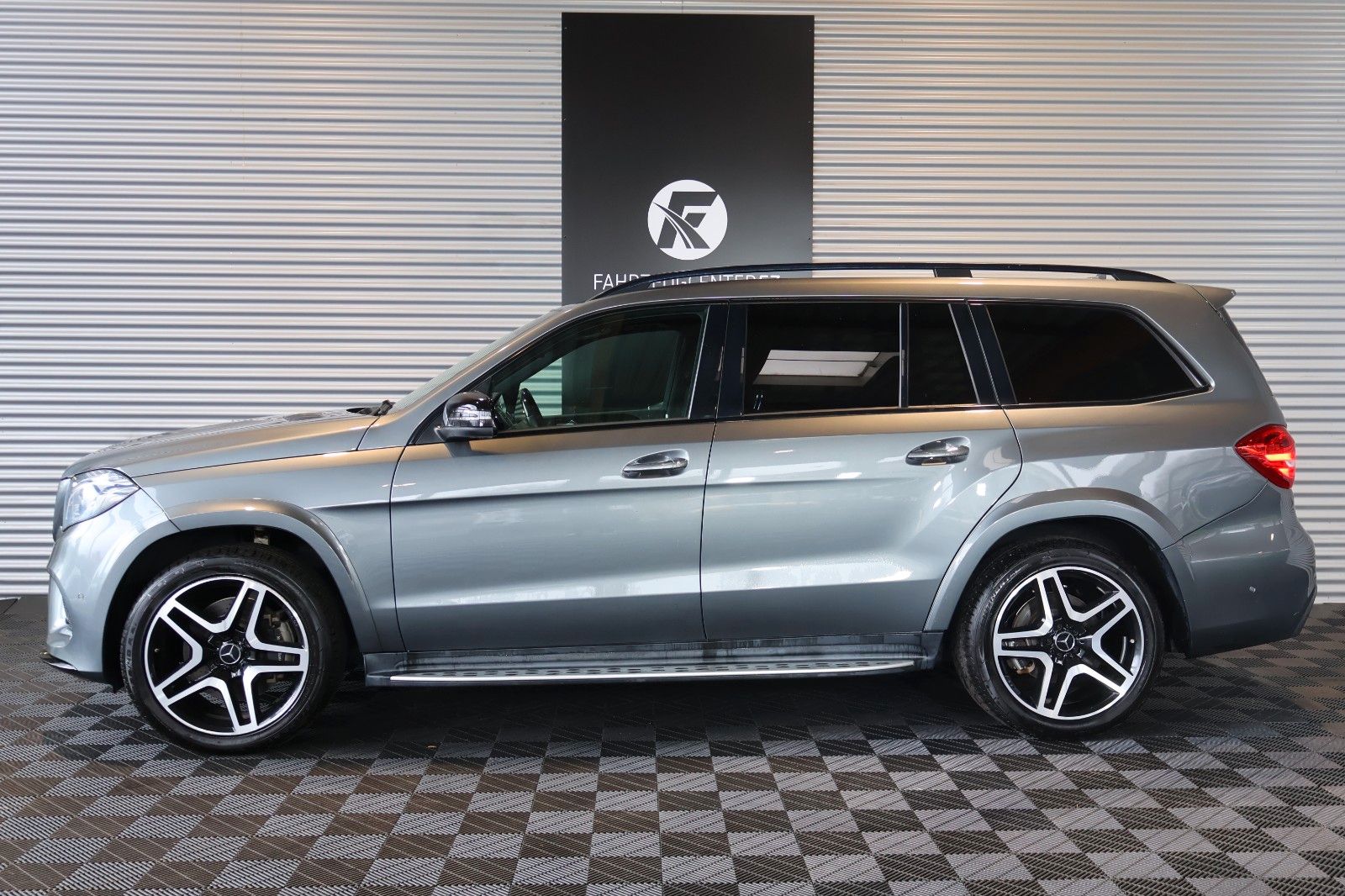 Mercedes-Benz GLS 500 4MATIC/ACC/360°/PANO/H&K/7-SITZER/APPLE foto 2