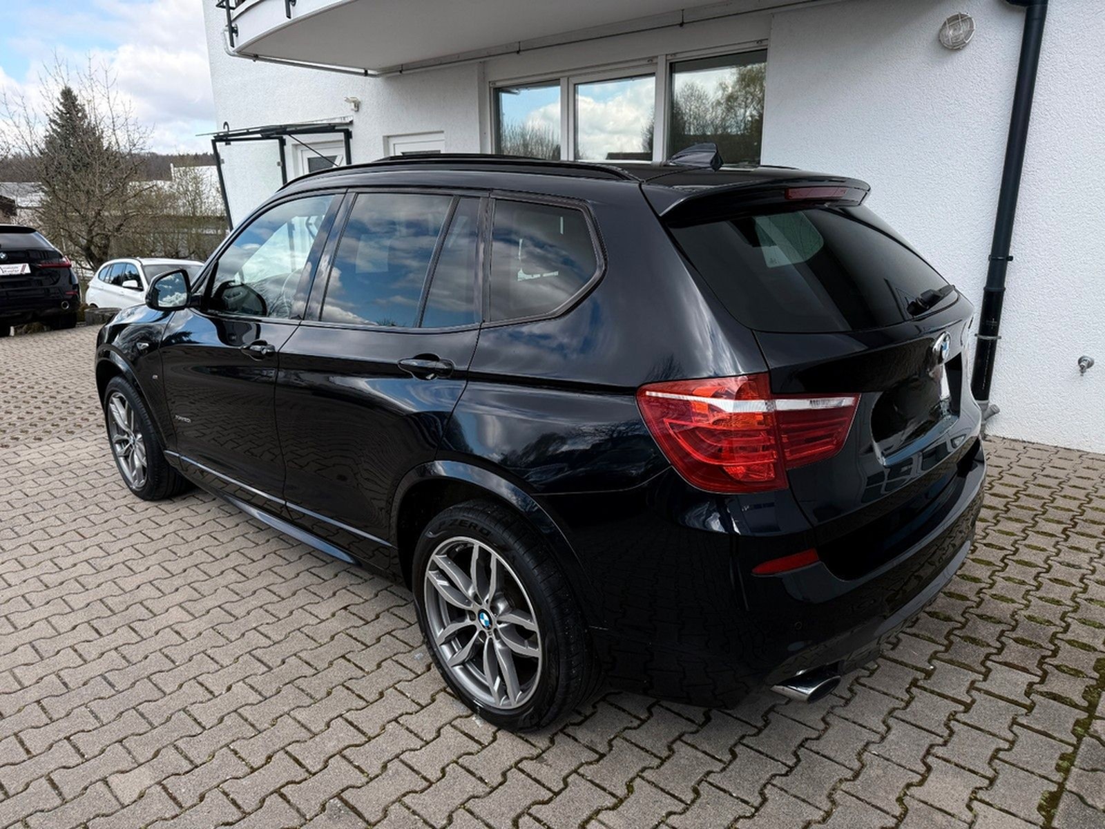 BMW X3 xDrive20i M SPORT Leder AHK PANO Kamera HUD foto 4