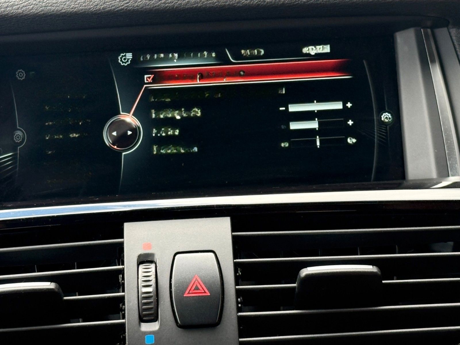 BMW X3 xDrive20i M SPORT Leder AHK PANO Kamera HUD foto 34