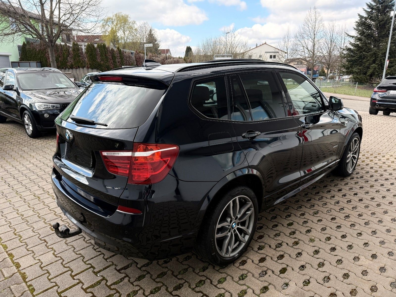 BMW X3 xDrive20i M SPORT Leder AHK PANO Kamera HUD foto 8
