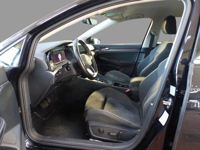 Volkswagen Golf VIII 1.5 eTSI DSG Style Navi AHK LED Kamera foto 4